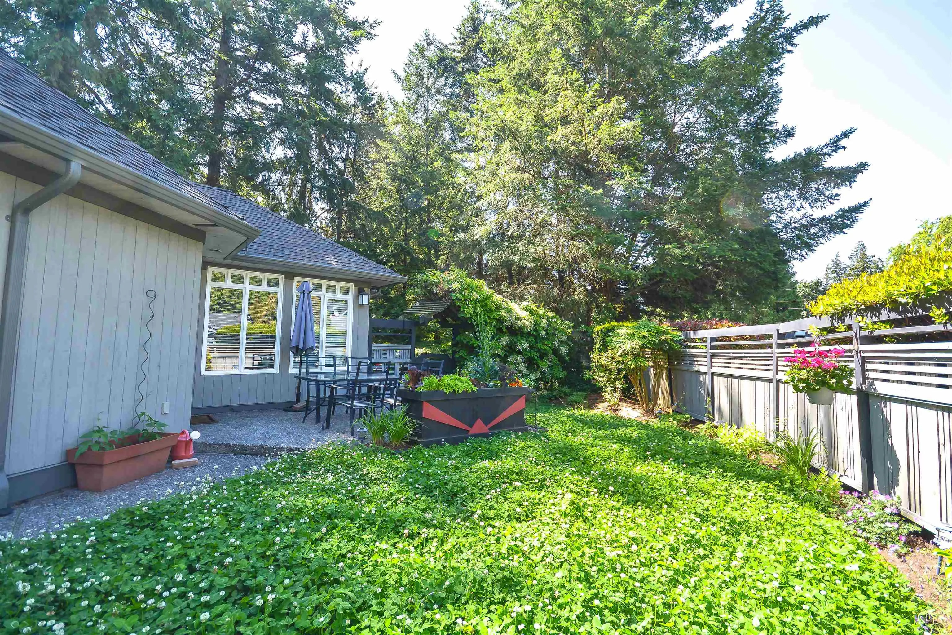 1498 Braid Road