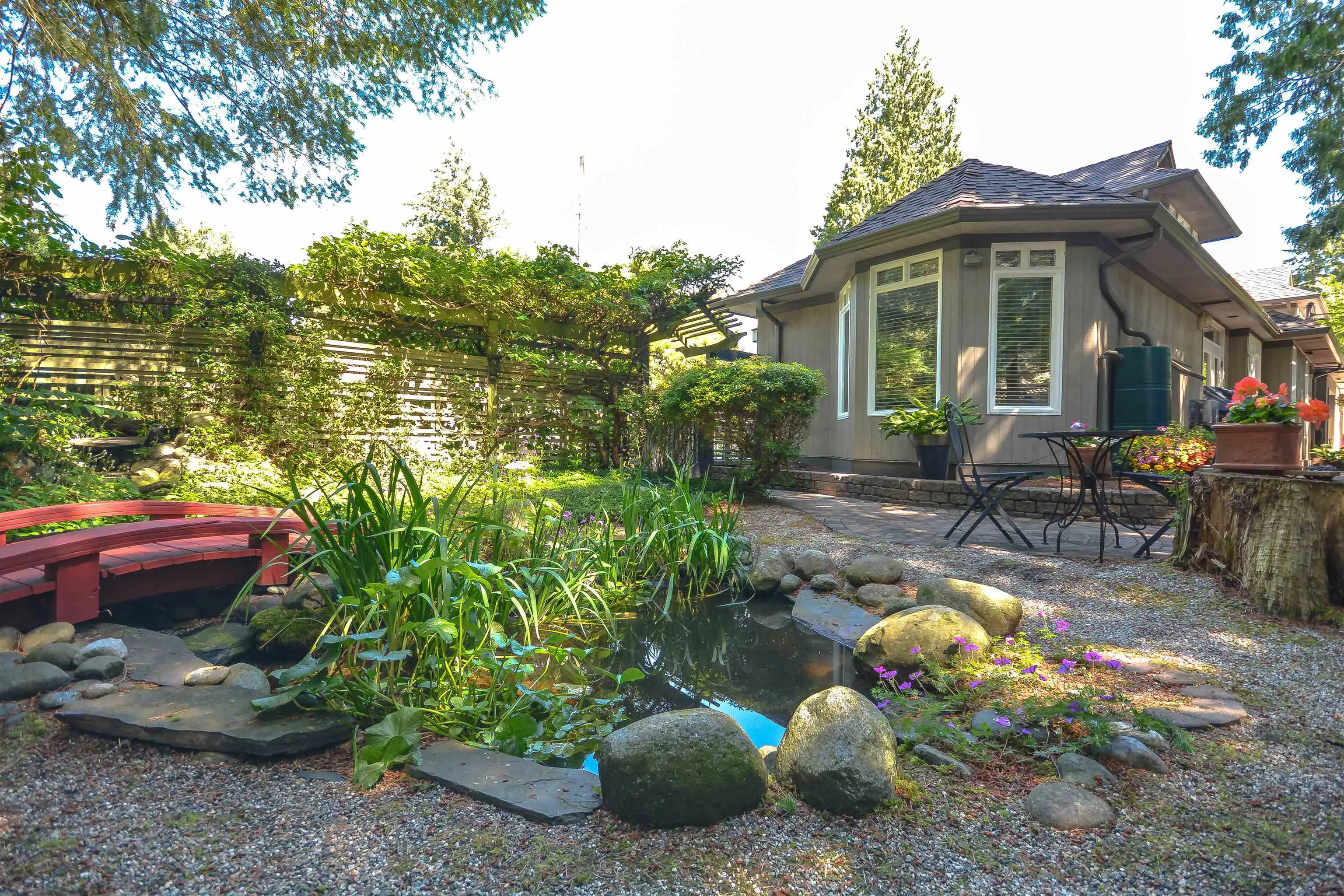 1498 Braid Road