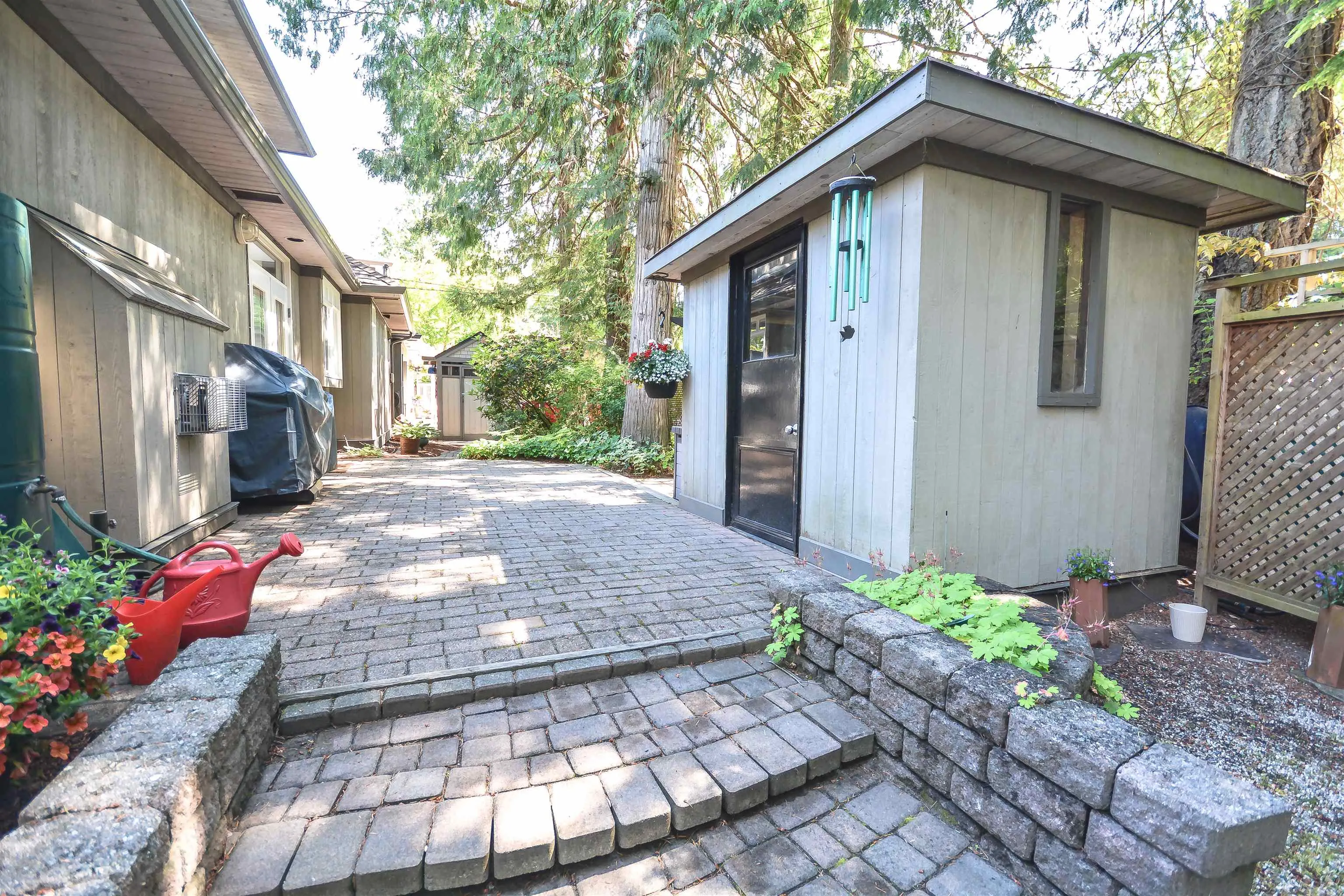 1498 Braid Road