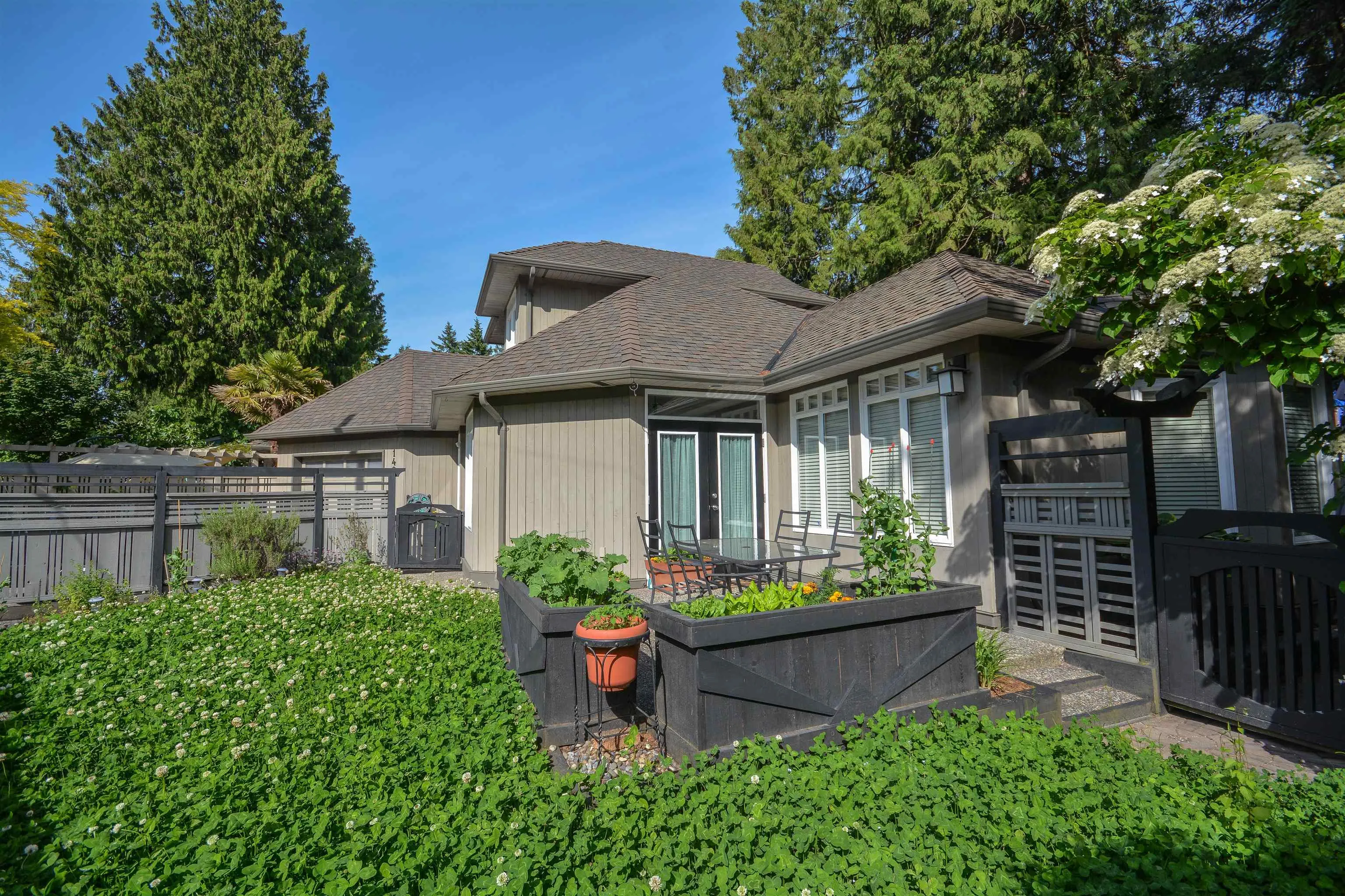 1498 Braid Road