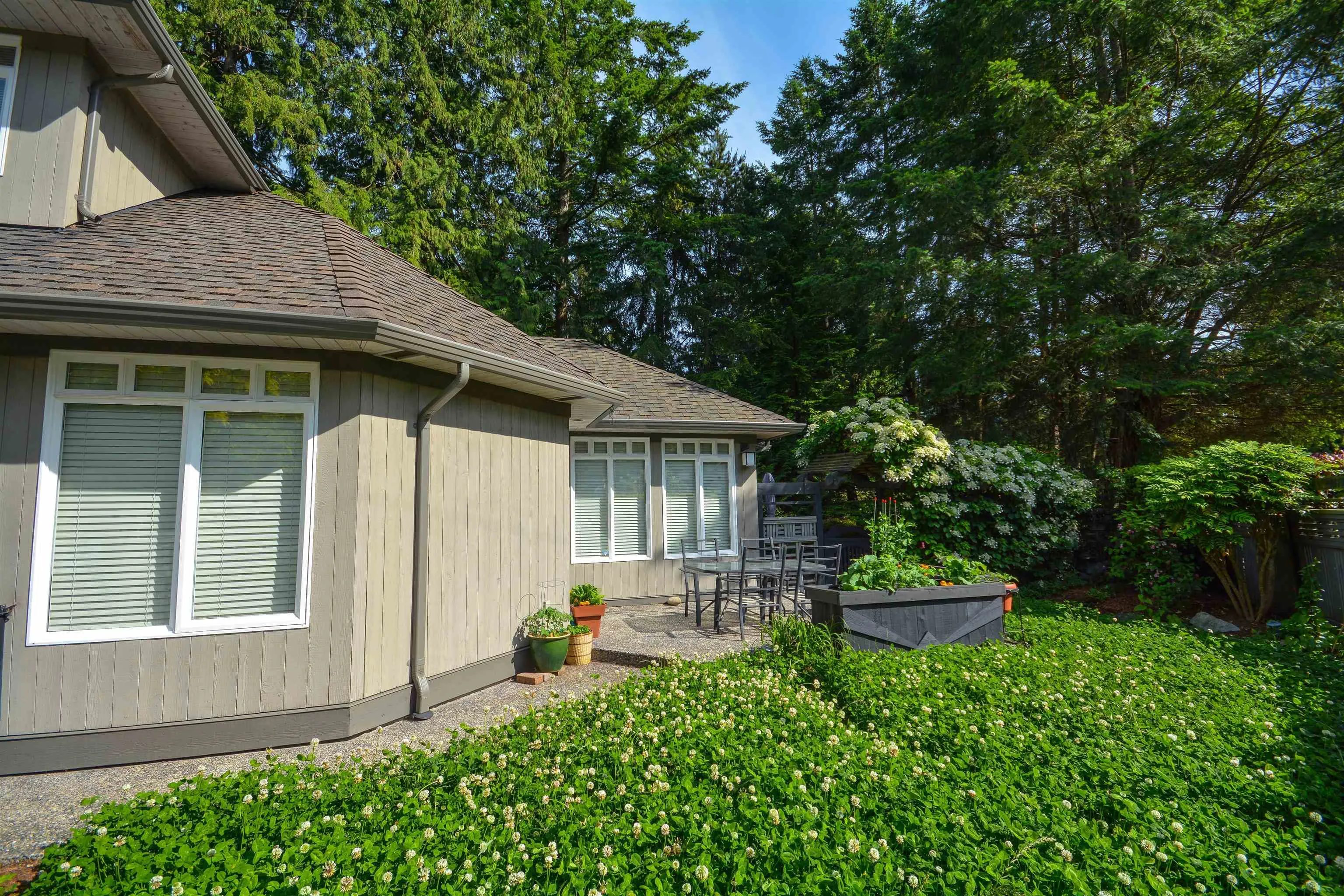 1498 Braid Road