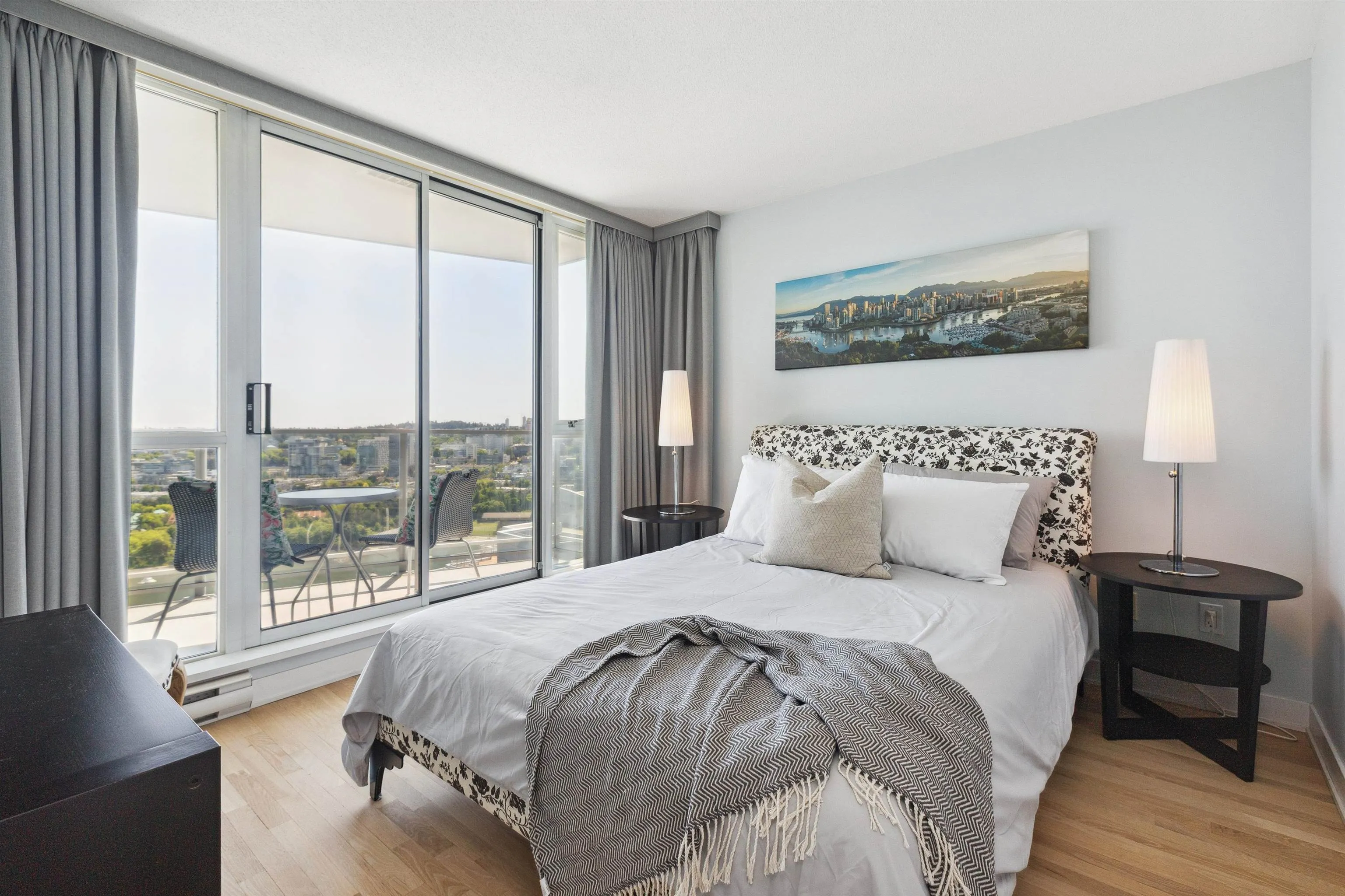 4001 1408 Strathmore Mews