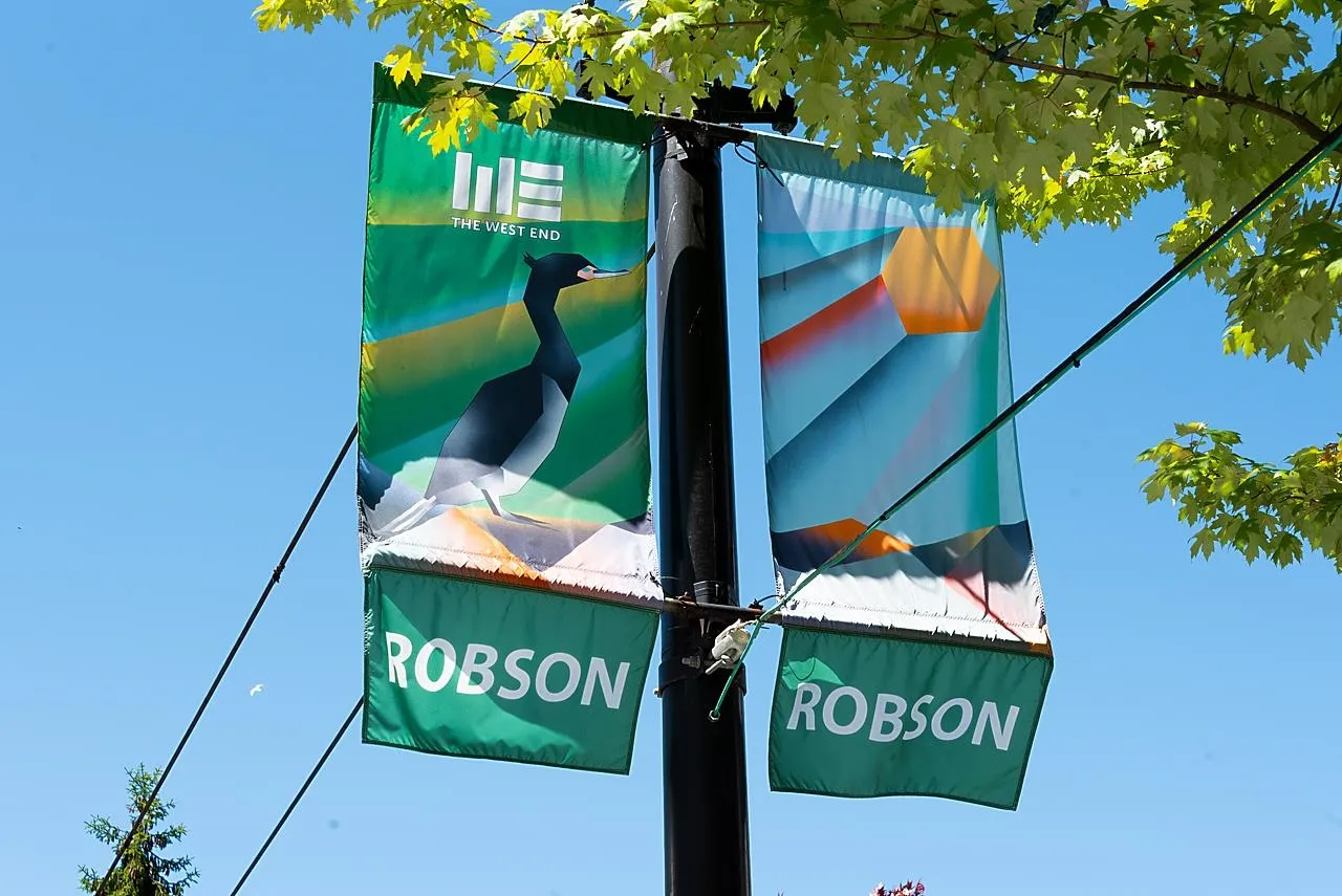 305 1688 Robson Street