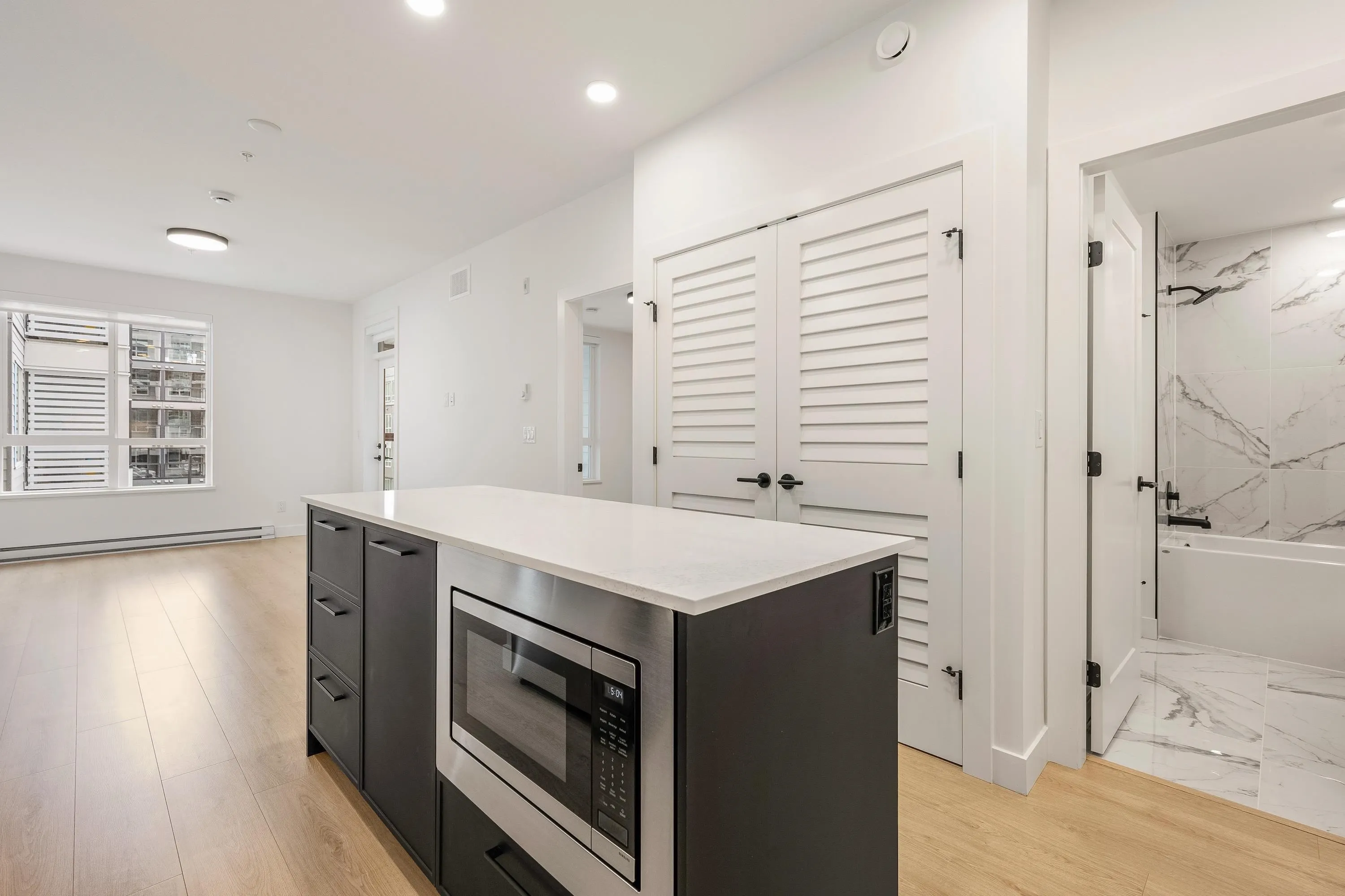 201 19979 76 Avenue