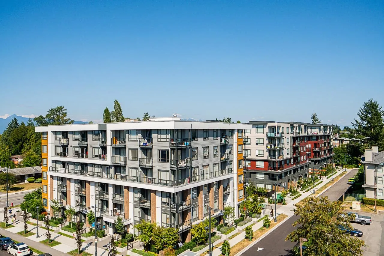 604 10777 138th Street