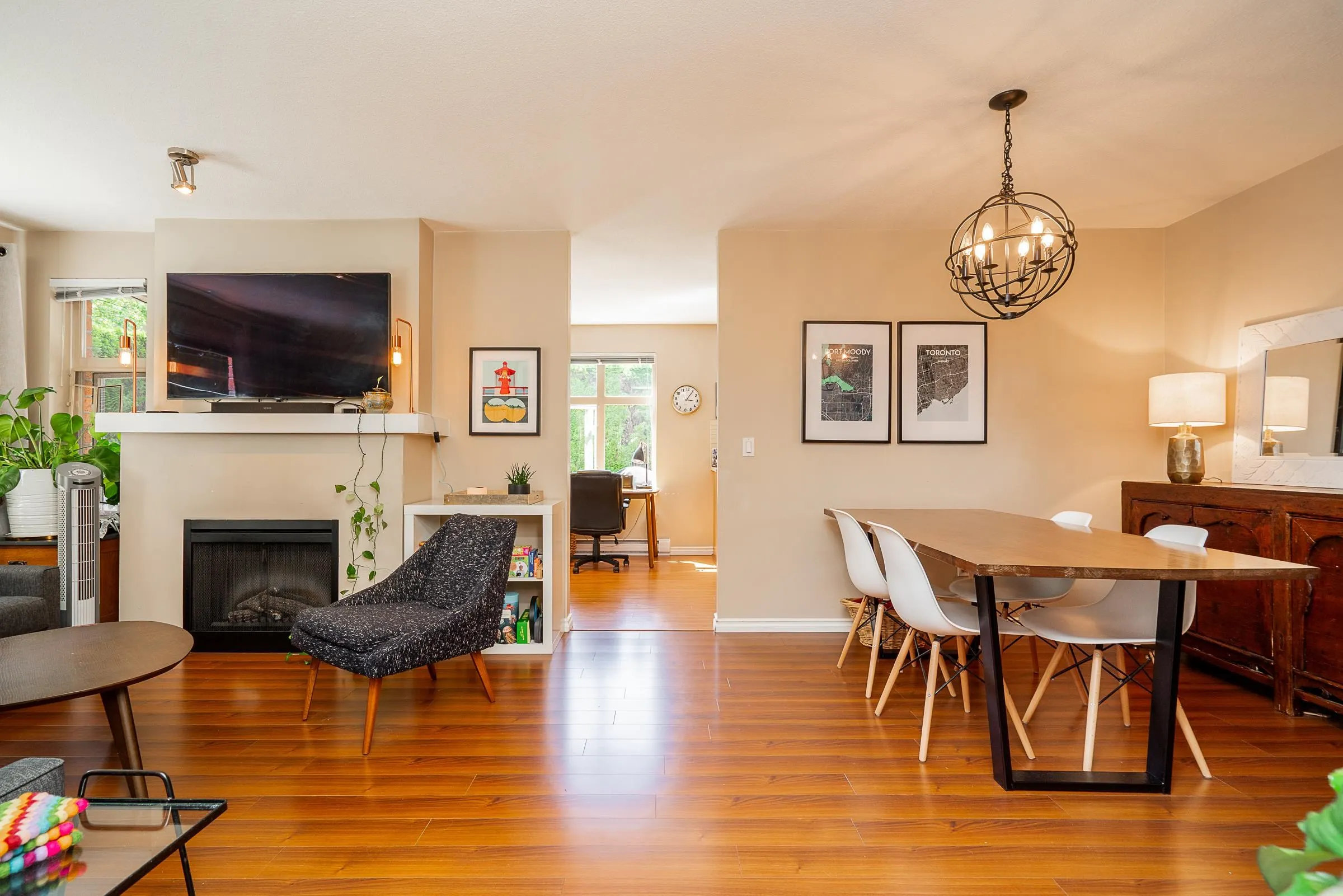 107 300 Klahanie Drive