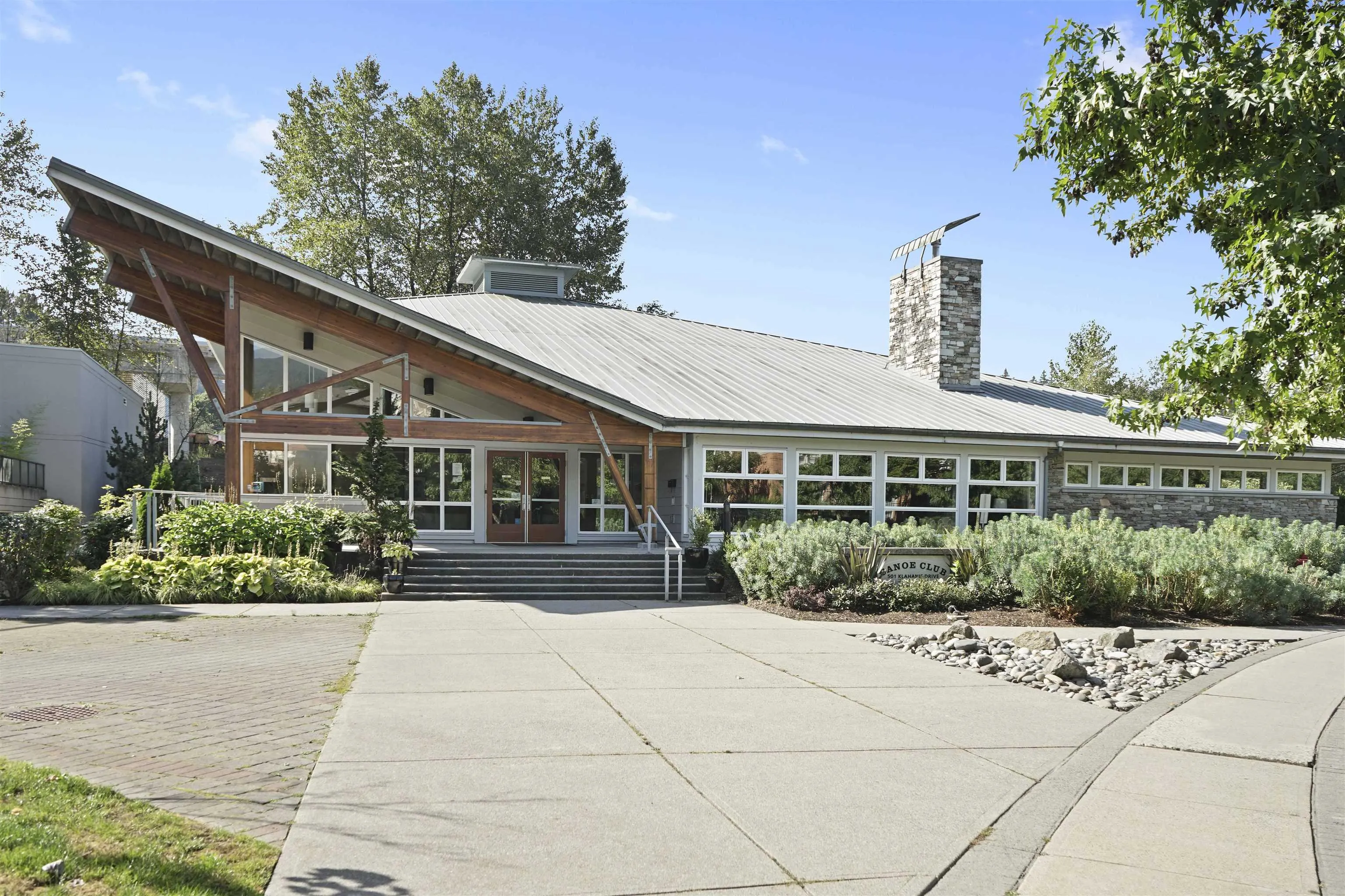 107 300 Klahanie Drive