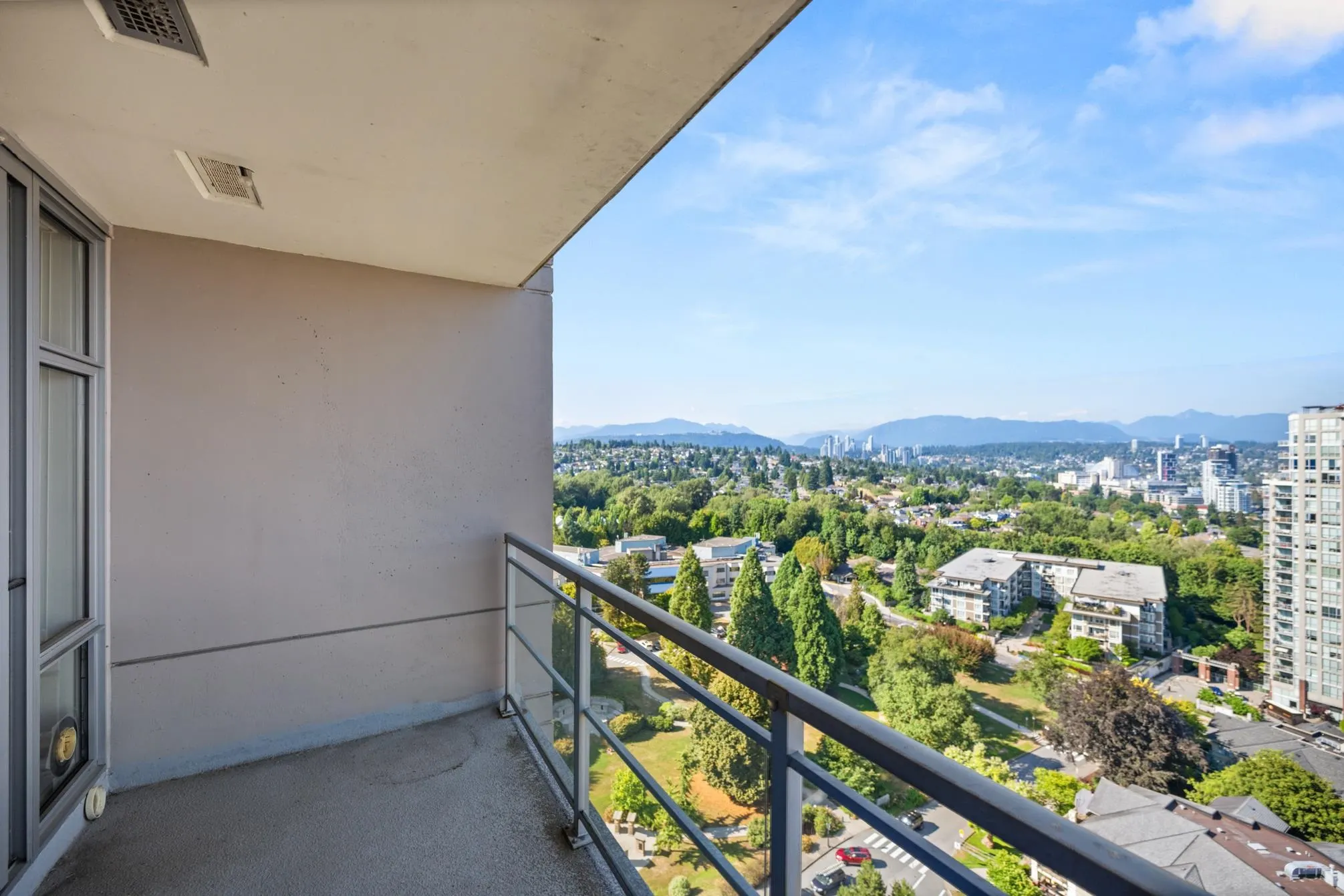 2103 280 Ross Drive