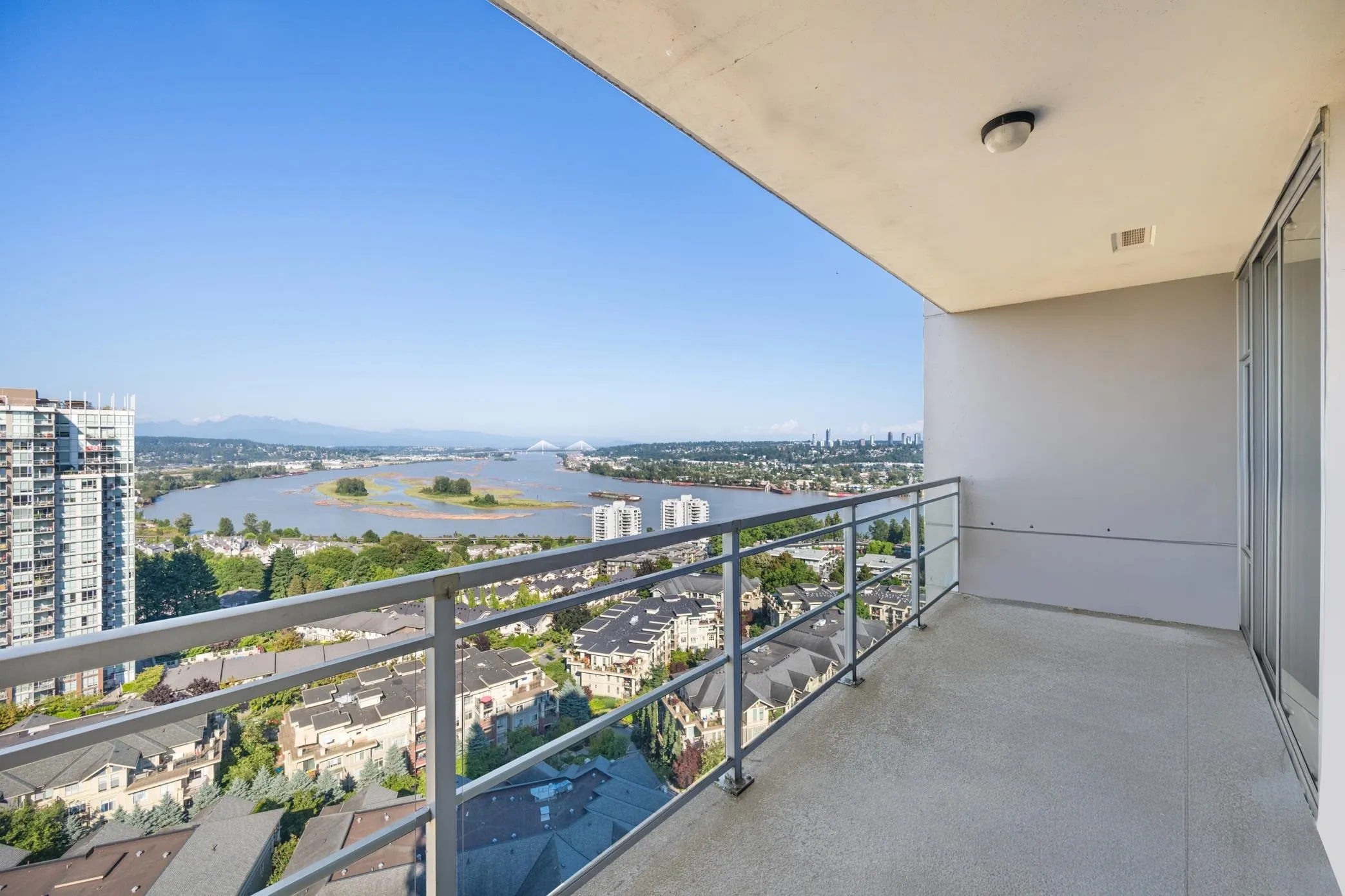 2103 280 Ross Drive