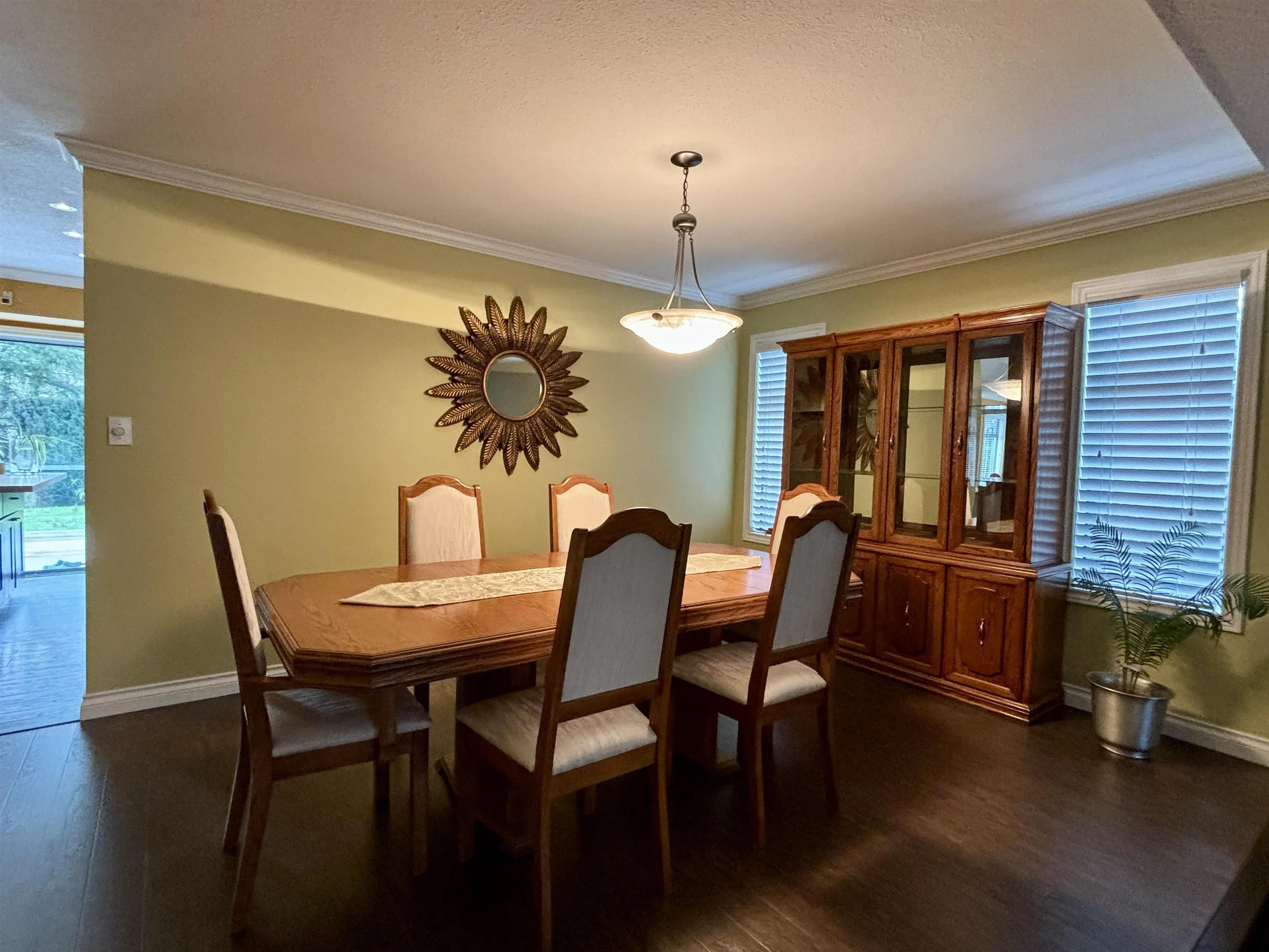 460 Glenbrook Drive