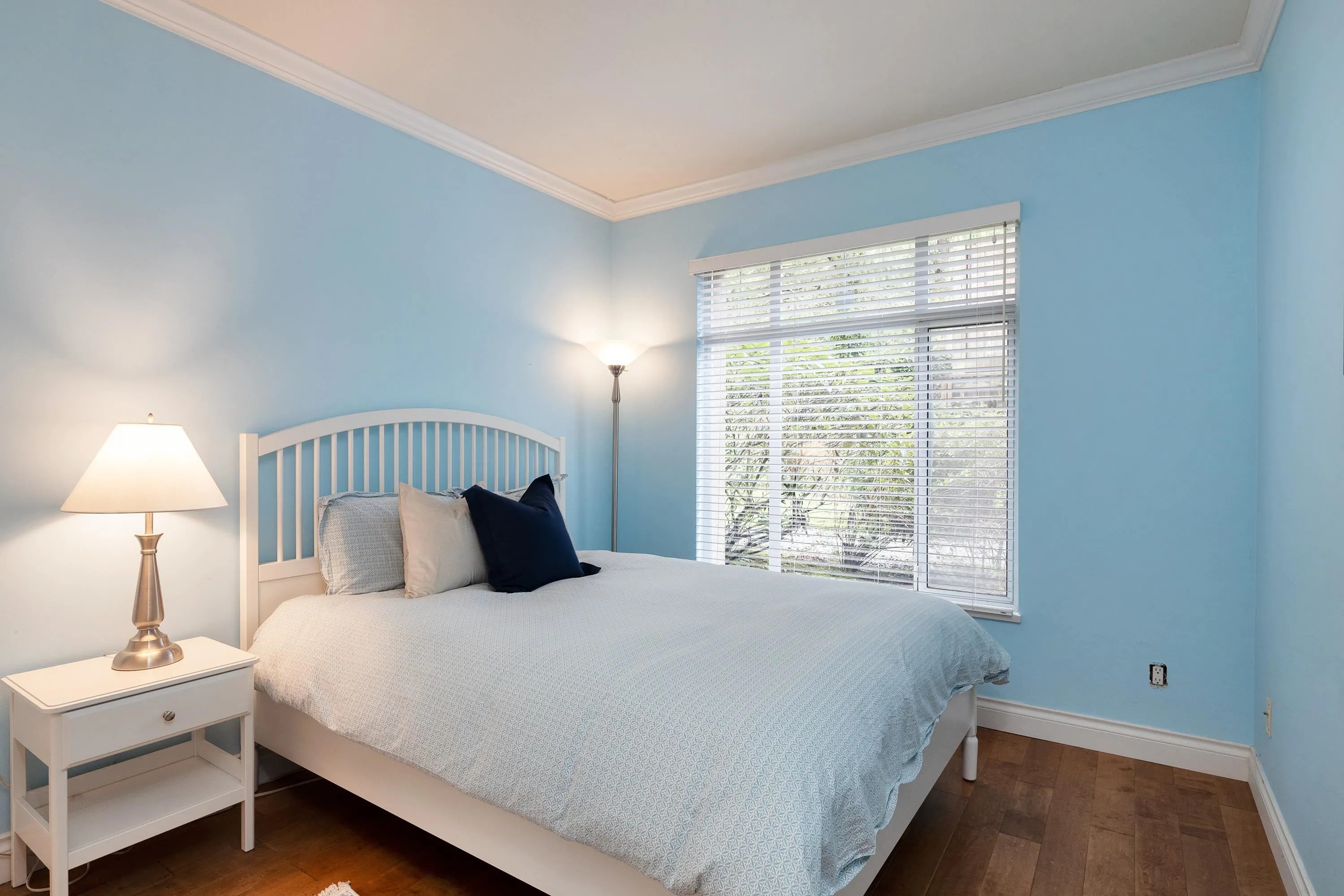 125 5735 Hampton Place
