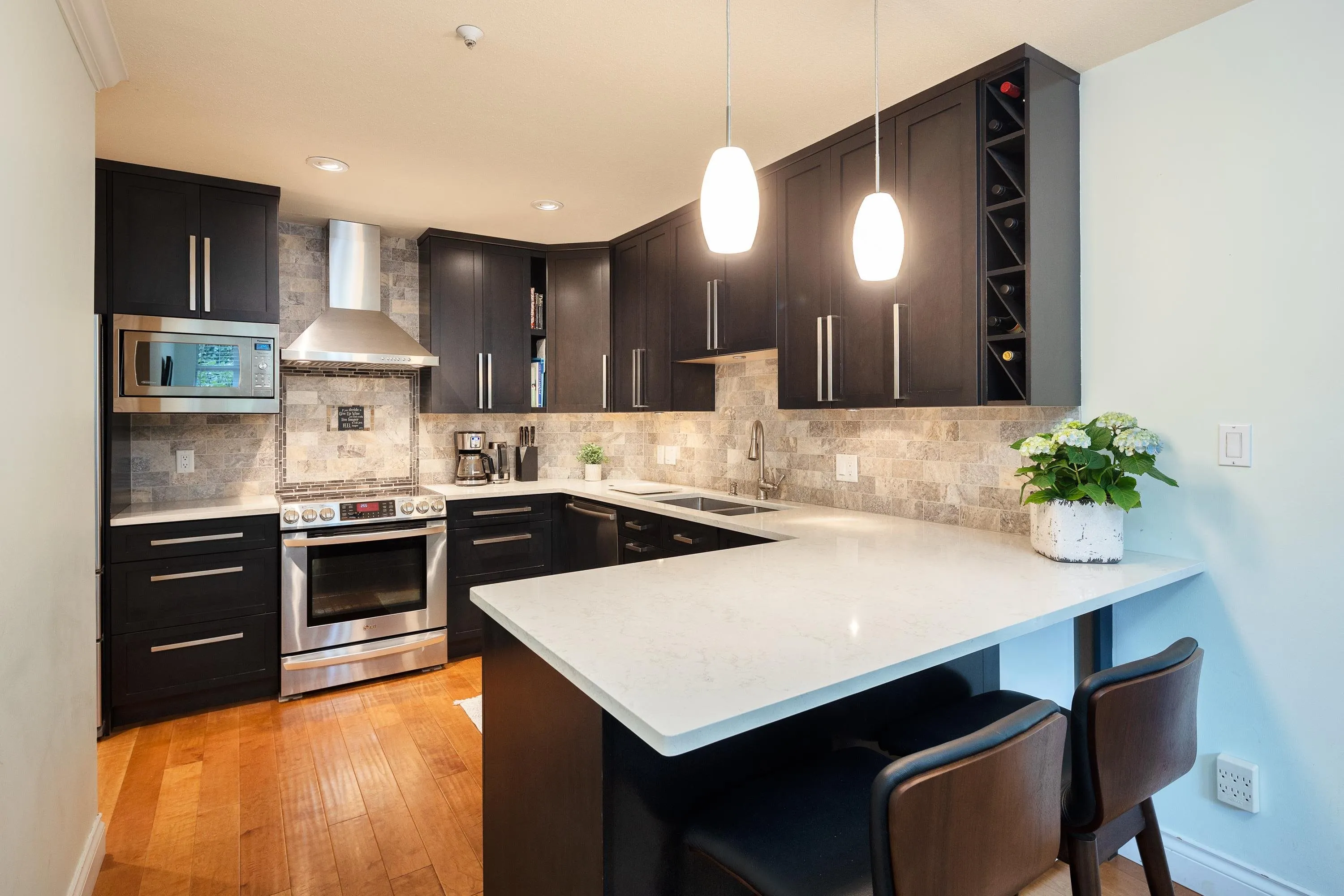 125 5735 Hampton Place
