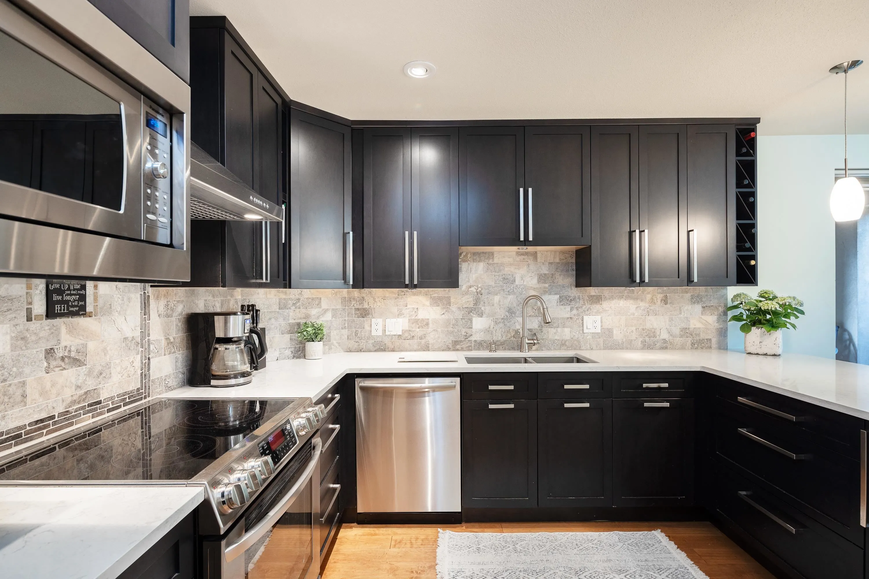 125 5735 Hampton Place