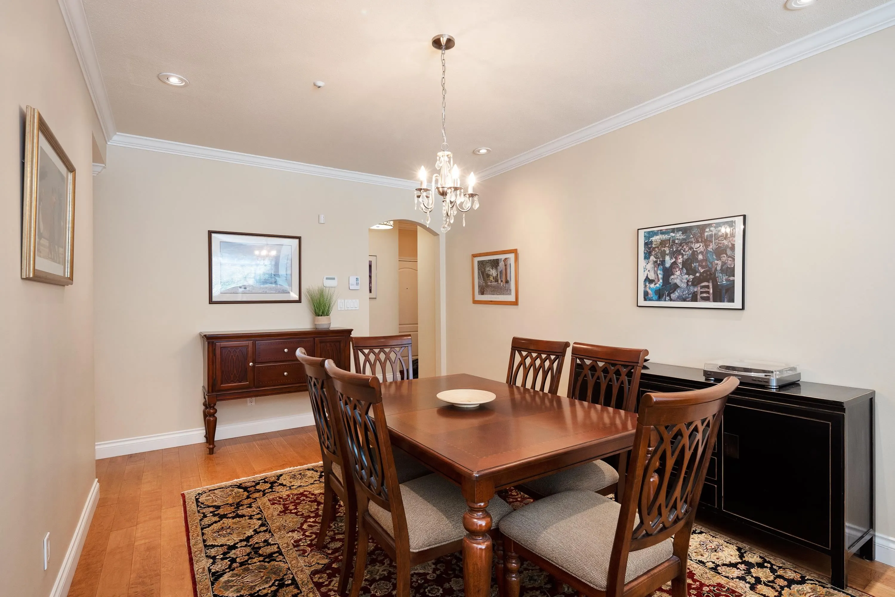 125 5735 Hampton Place