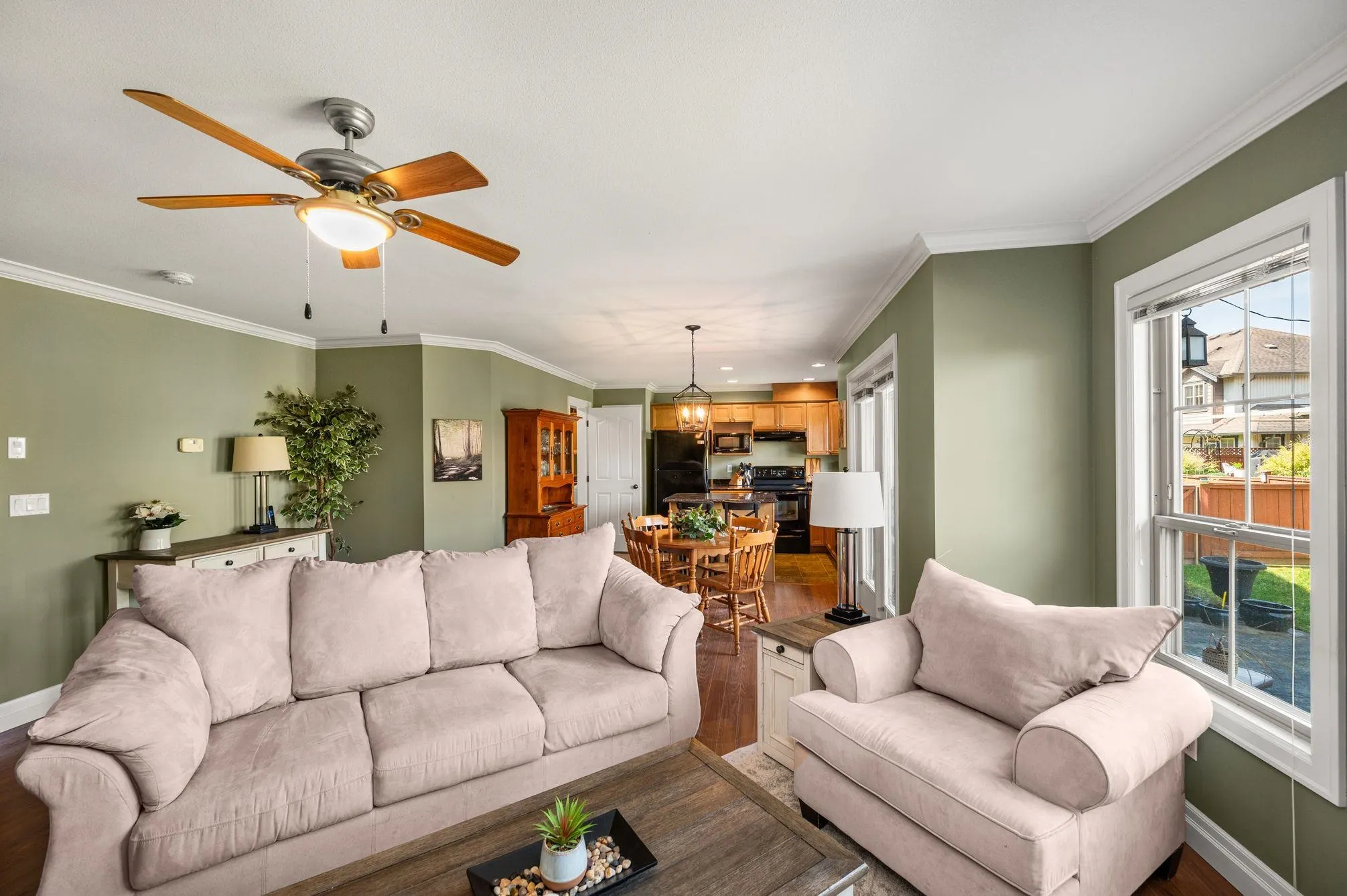 8 44523 Mclaren Drive