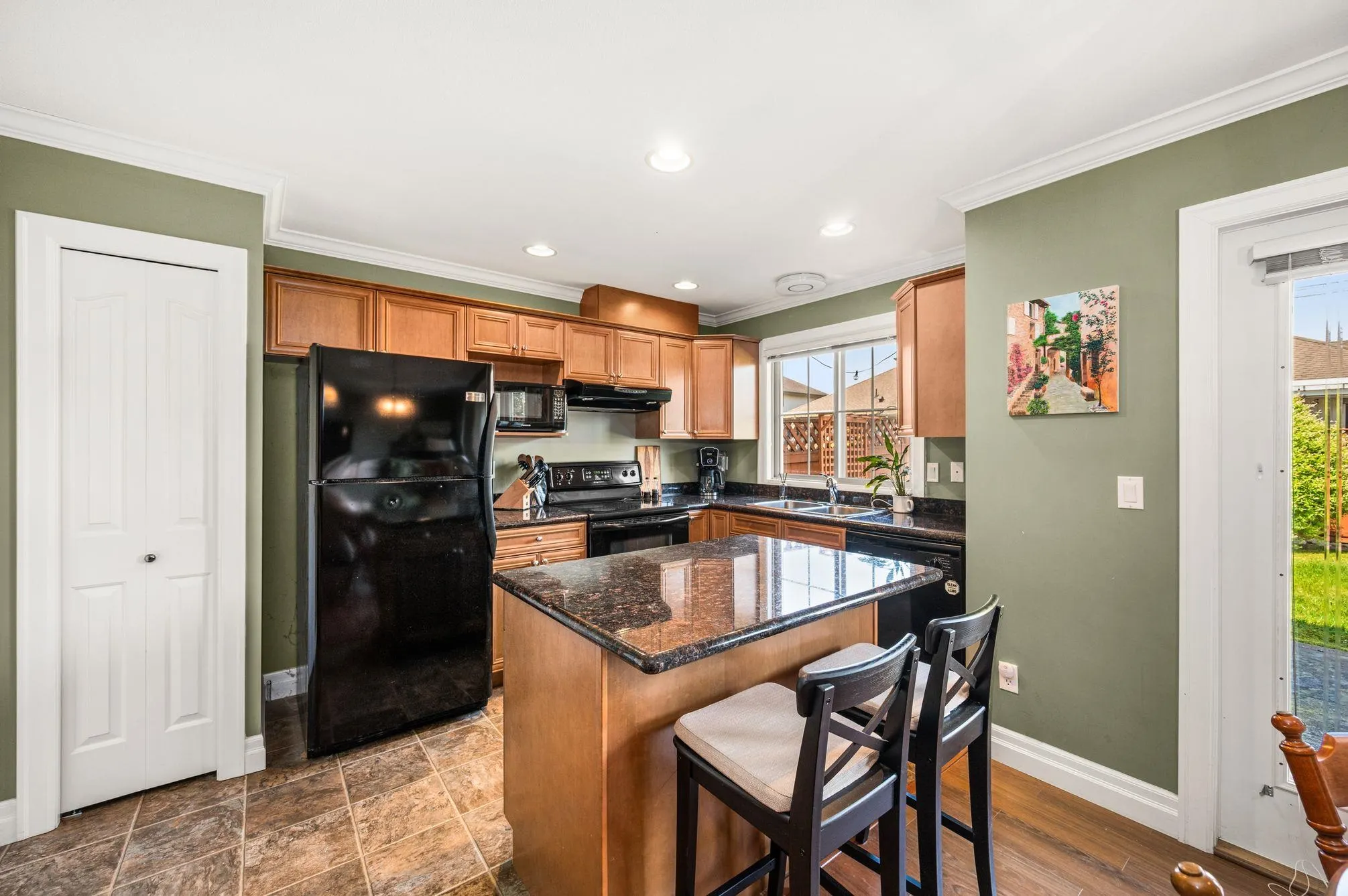 8 44523 Mclaren Drive