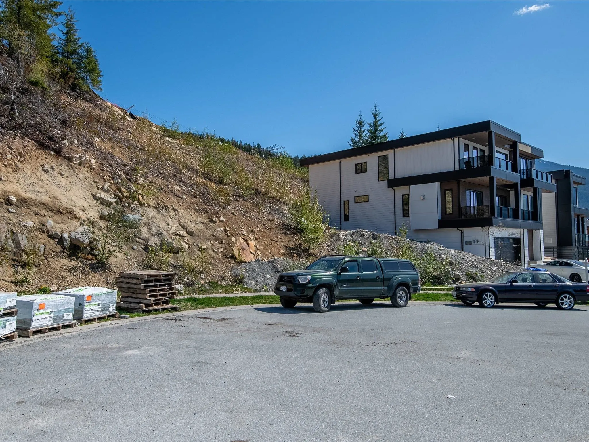 34 3385 Mamquam Road