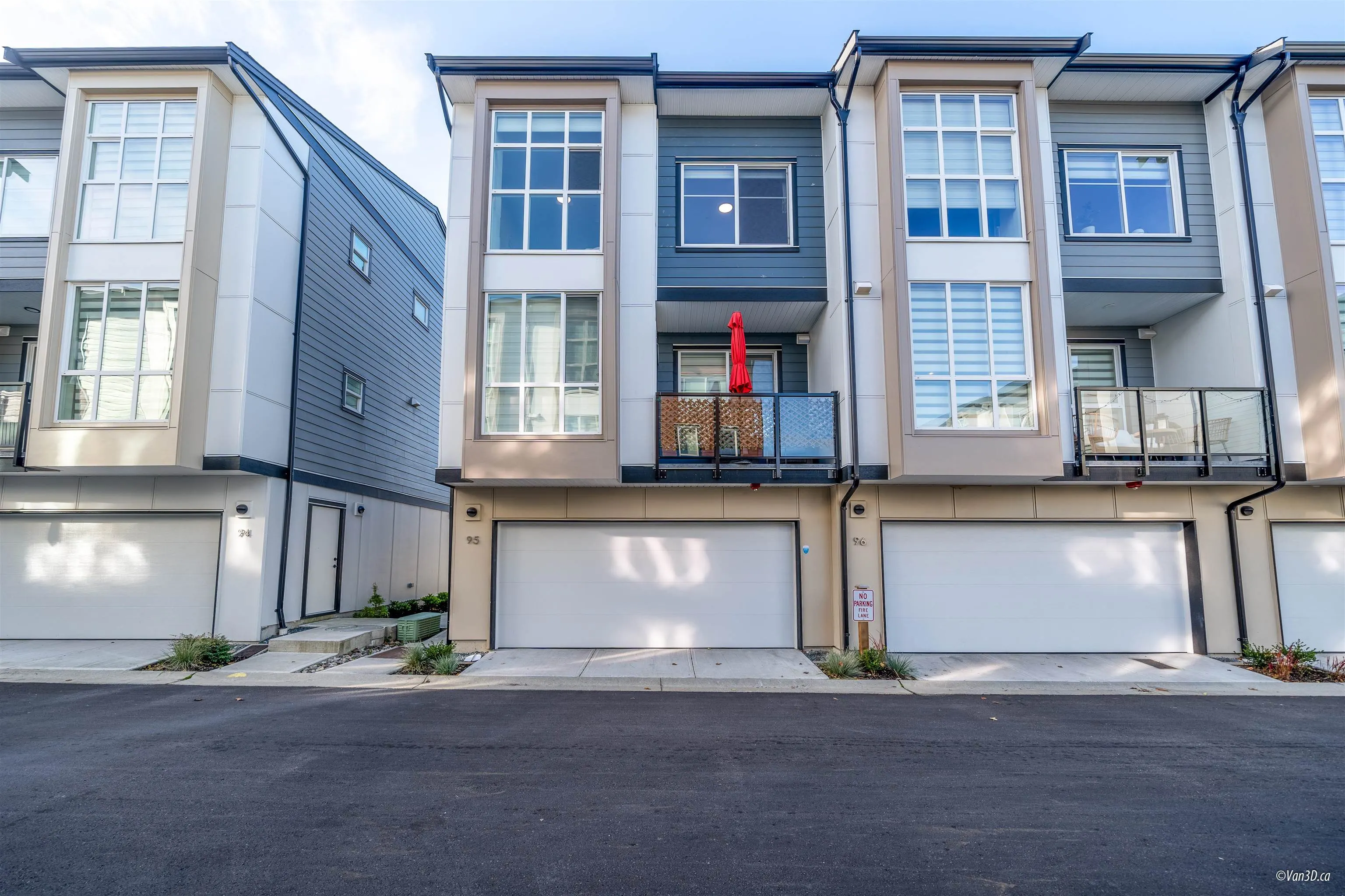 95 7670 207 Street