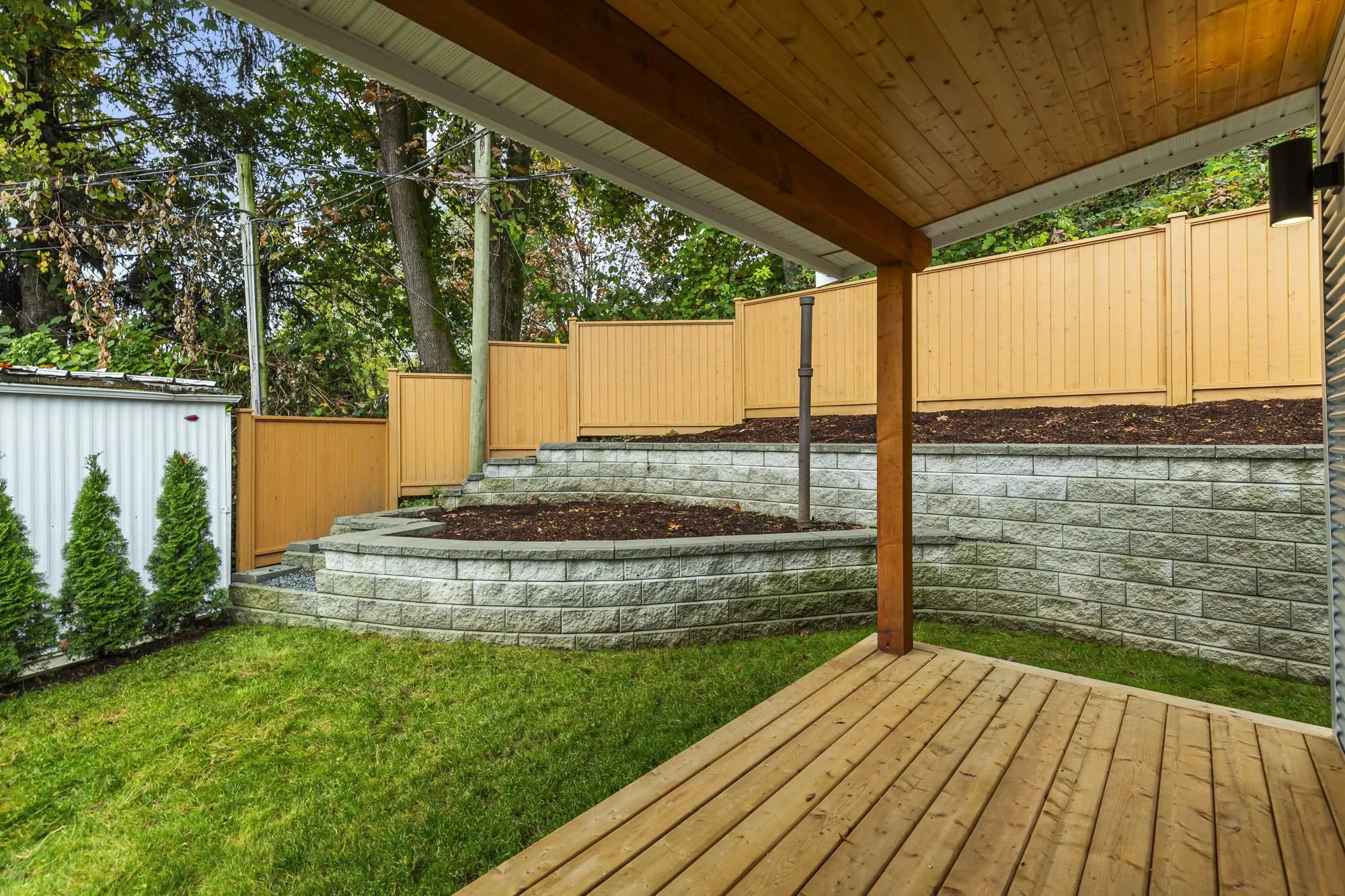 10 34519 Lougheed Highway