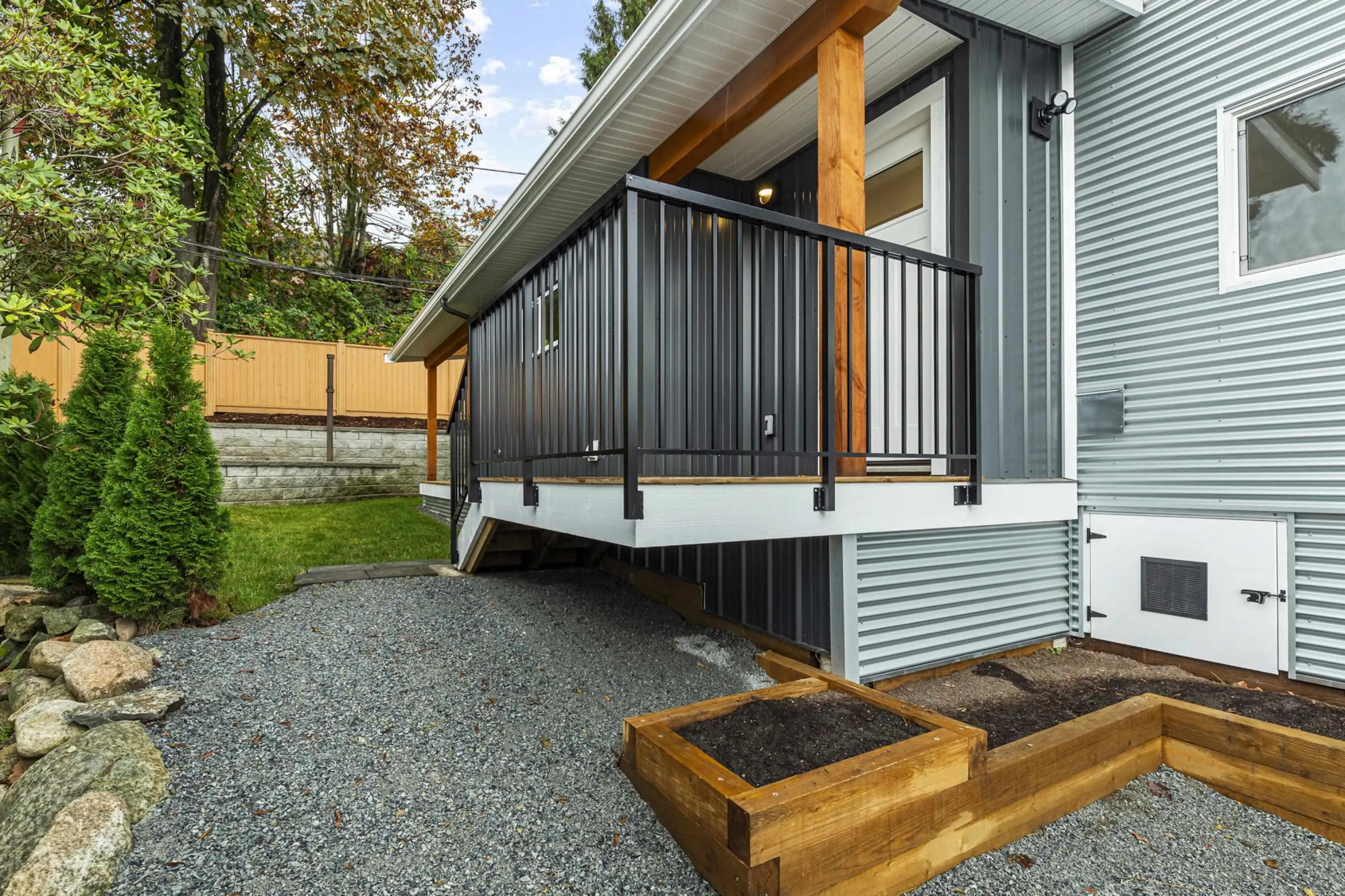 10 34519 Lougheed Highway