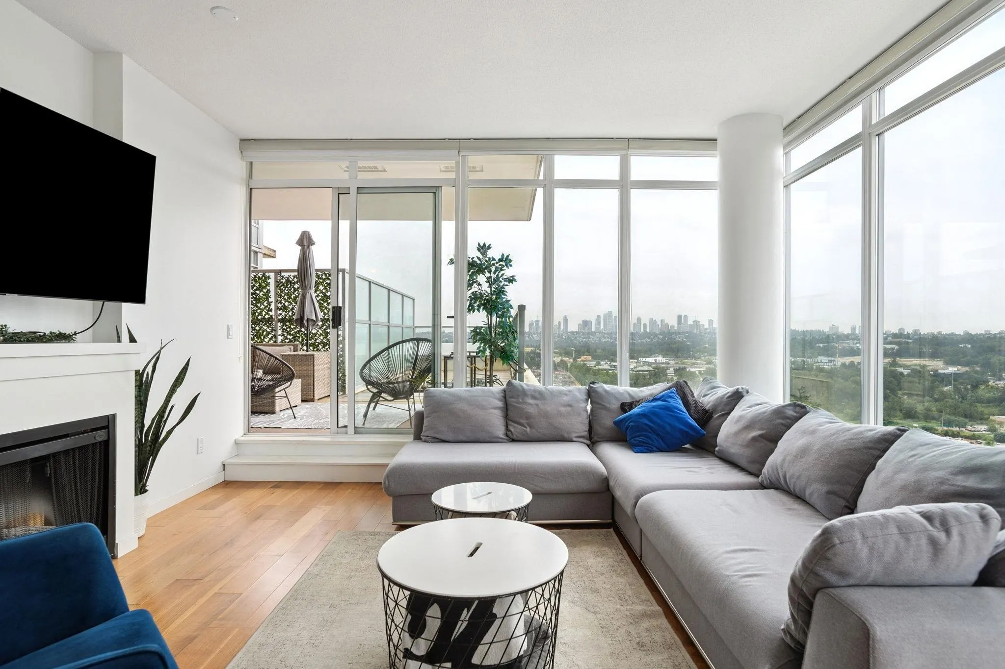 3101 2133 Douglas Road