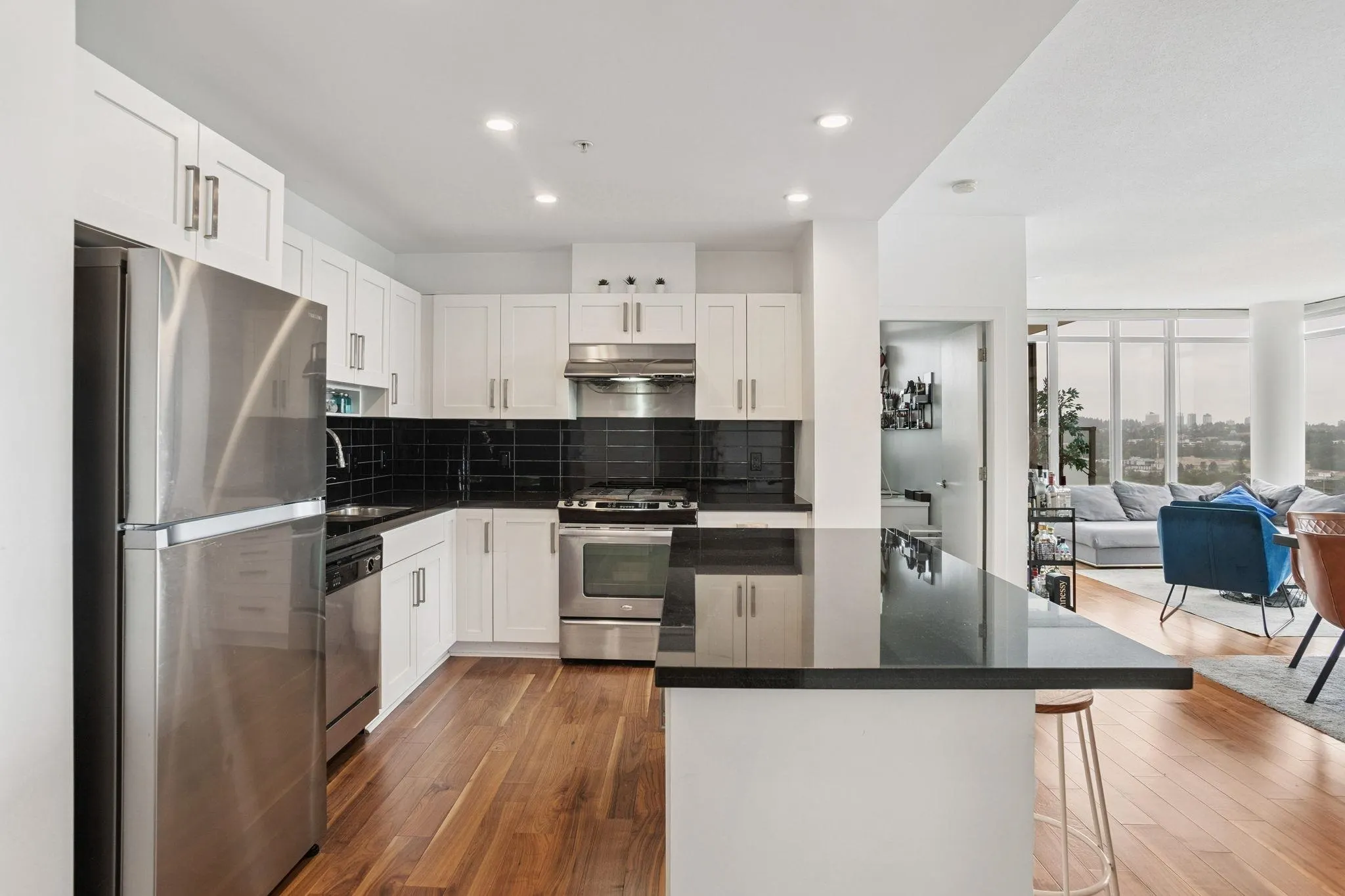 3101 2133 Douglas Road