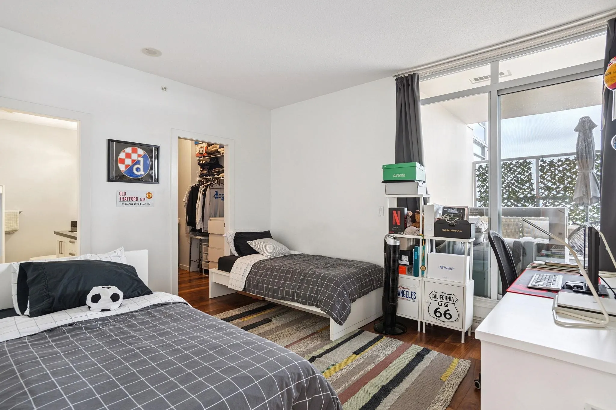 3101 2133 Douglas Road