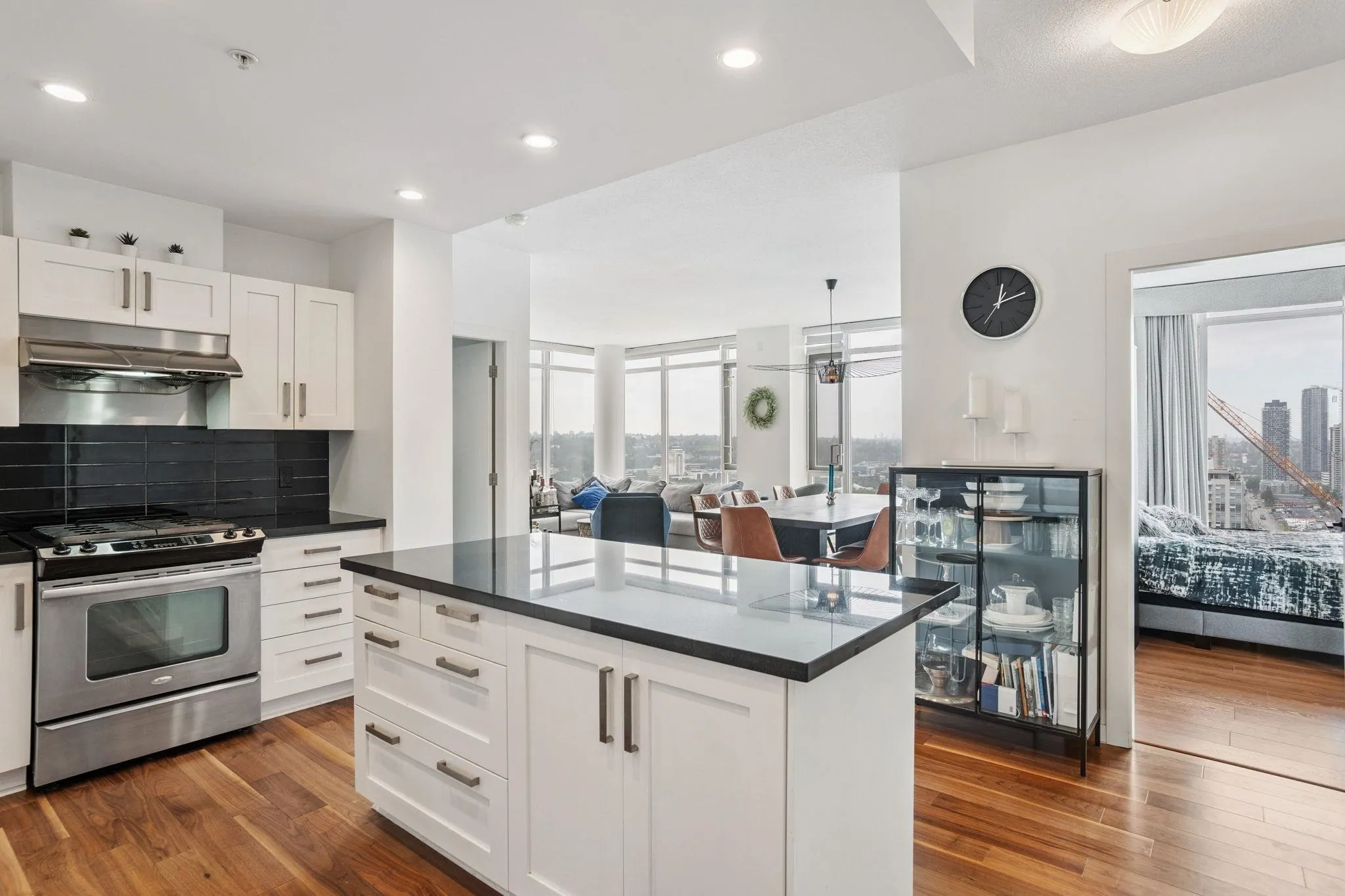 3101 2133 Douglas Road