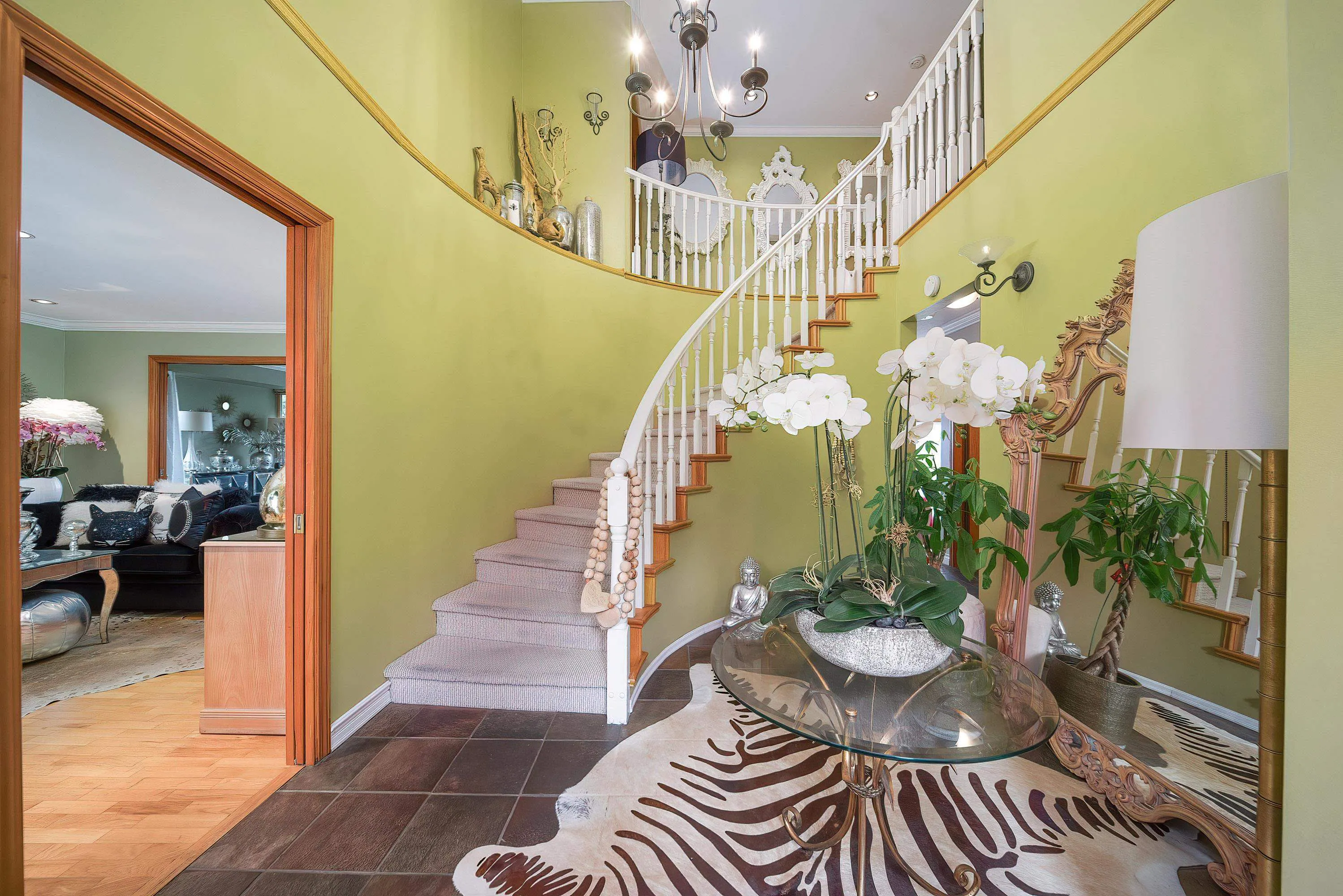 5343 Monte Bre Crescent