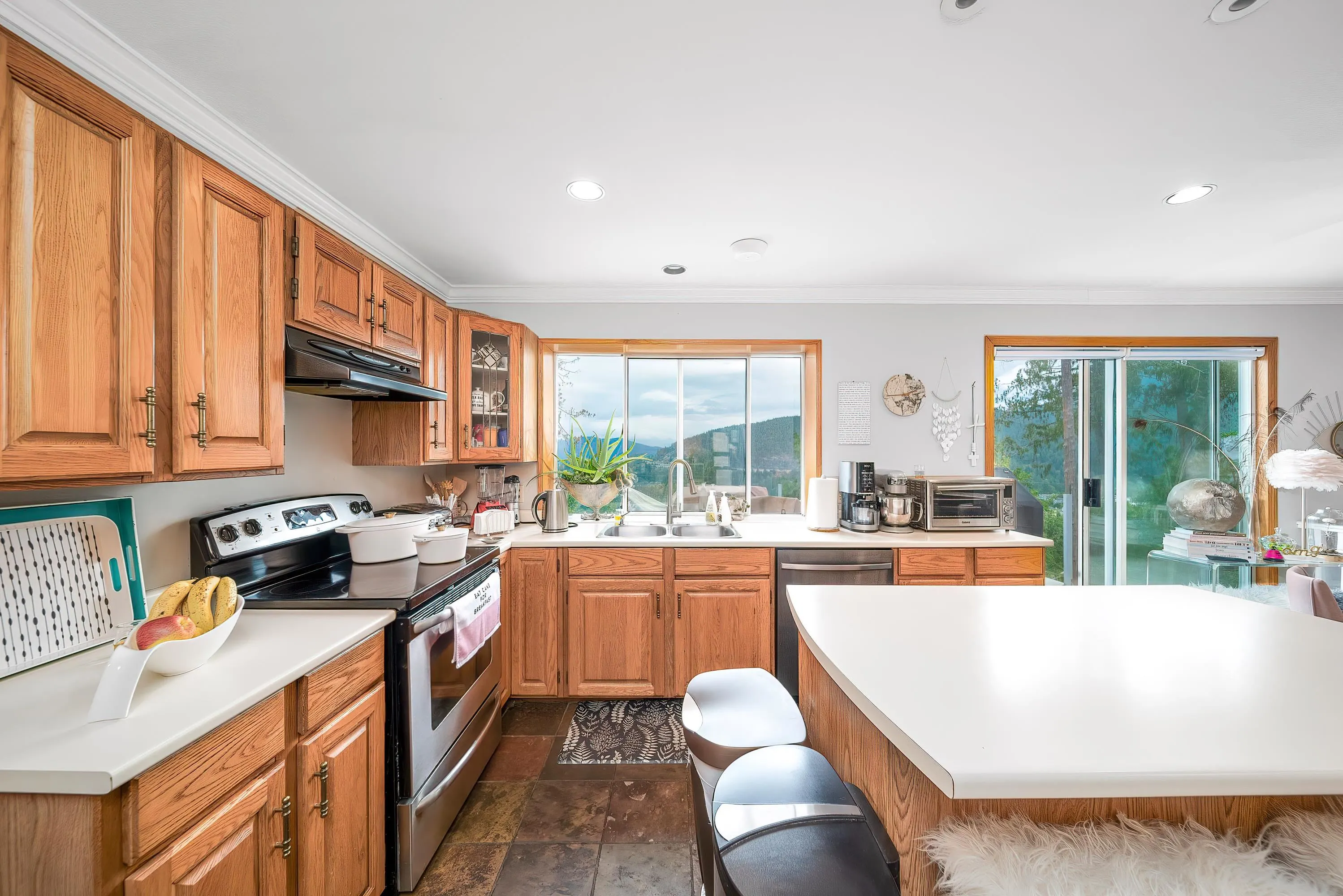 5343 Monte Bre Crescent