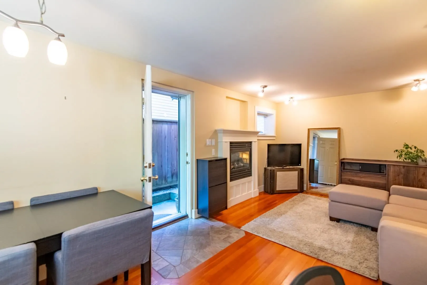 179 W 18th Avenue