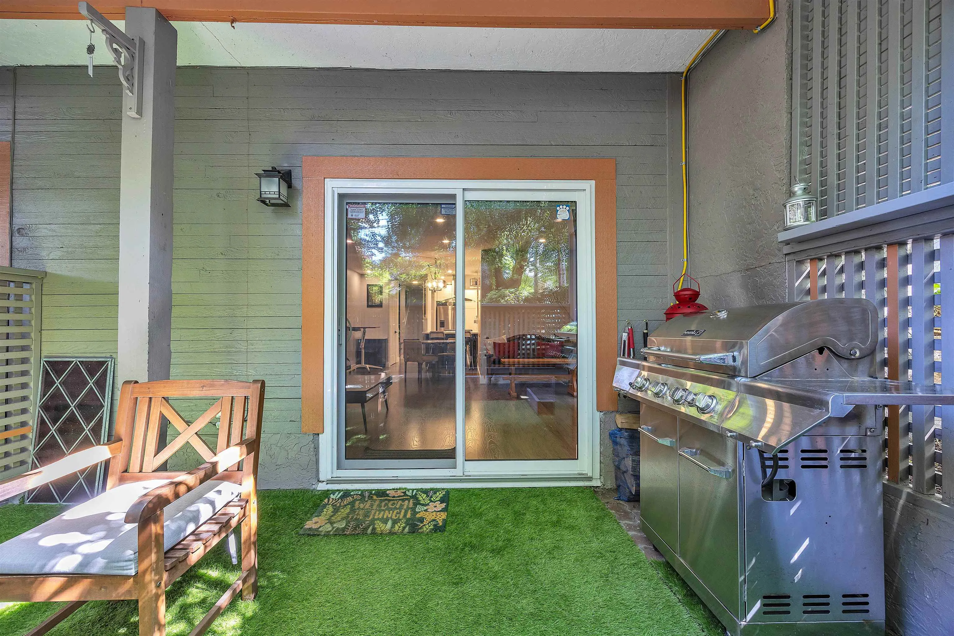 2433 W 6th Avenue