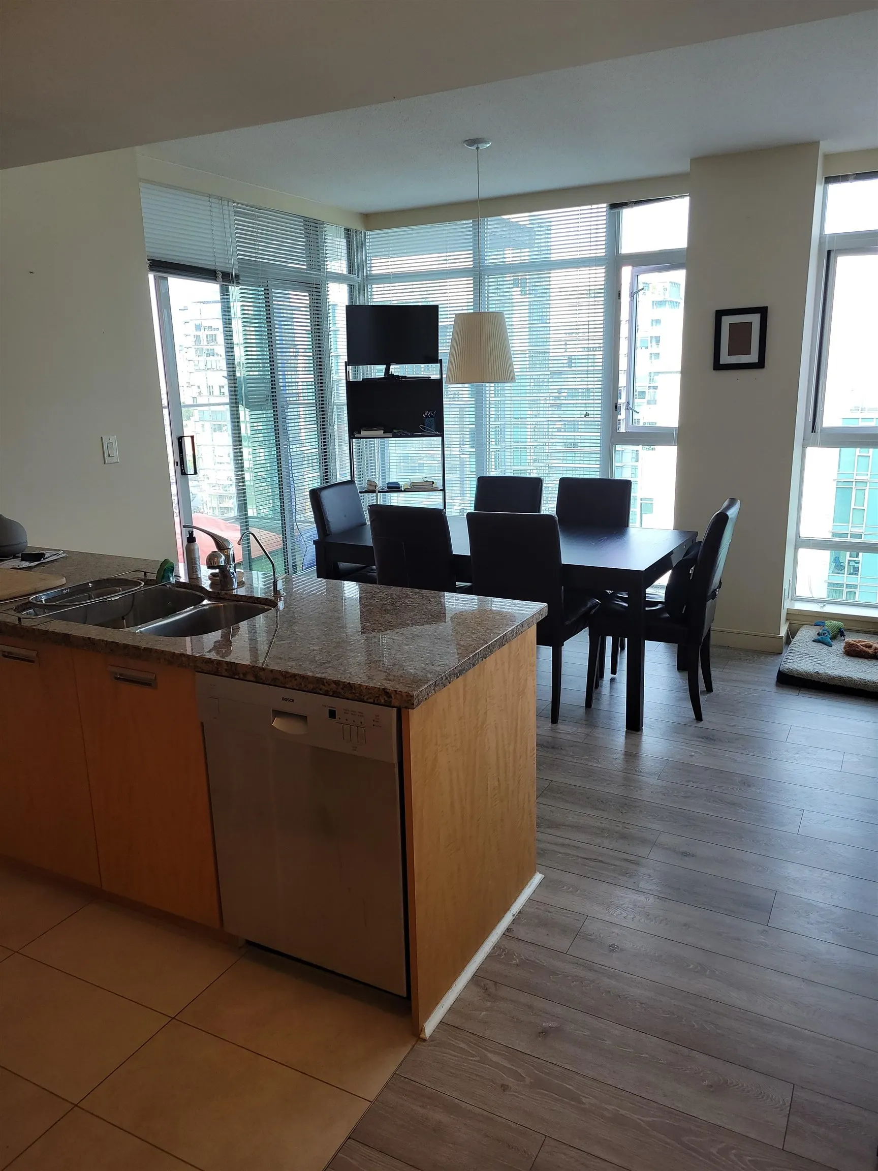2004 1616 Bayshore Drive