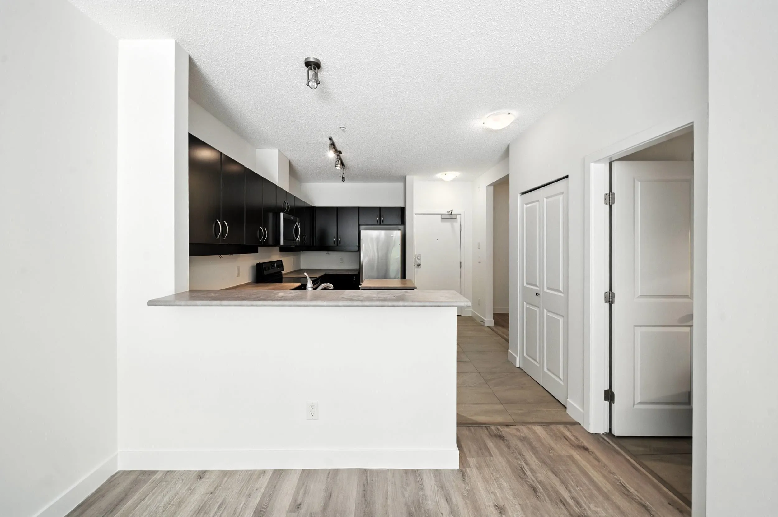 142 10838 City Parkway