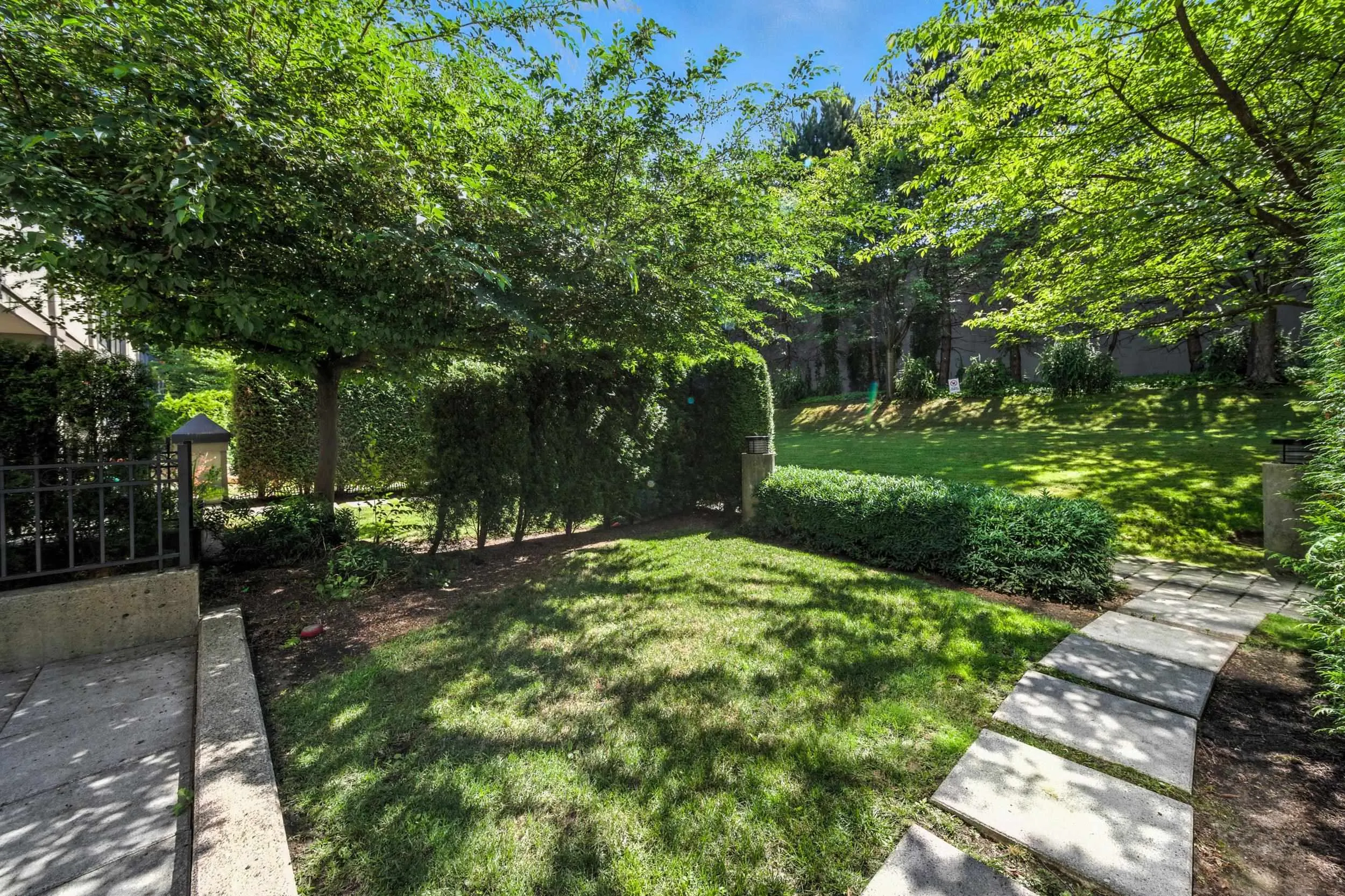 142 10838 City Parkway