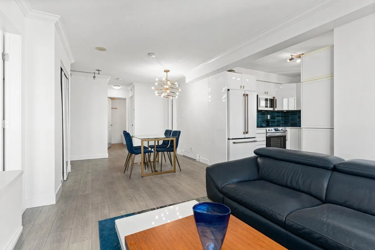 1801 850 Royal Avenue