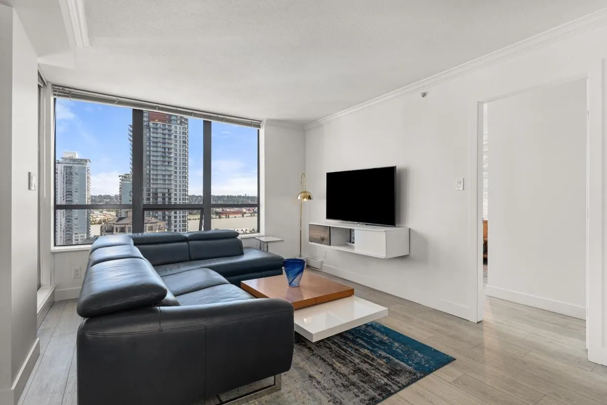 1801 850 Royal Avenue