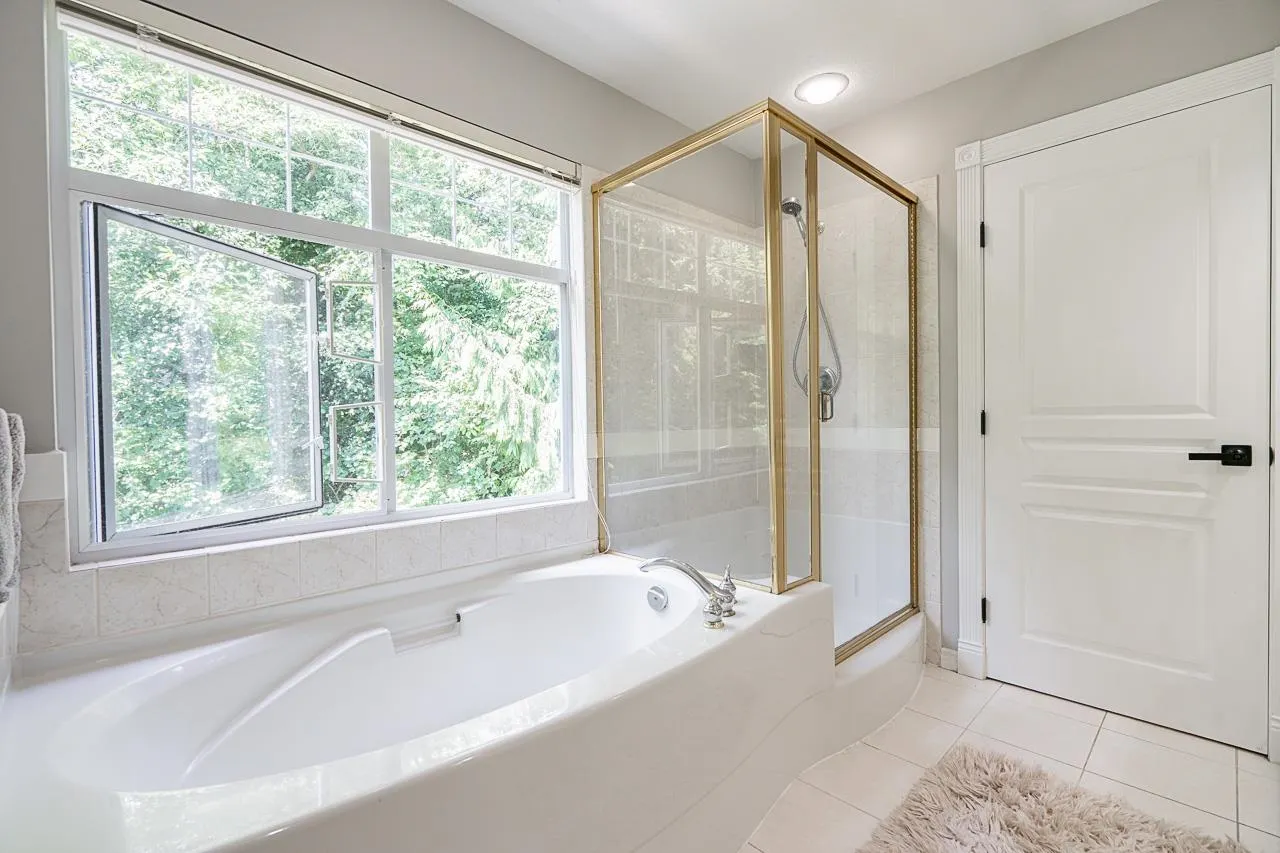 1158 Strathaven Drive