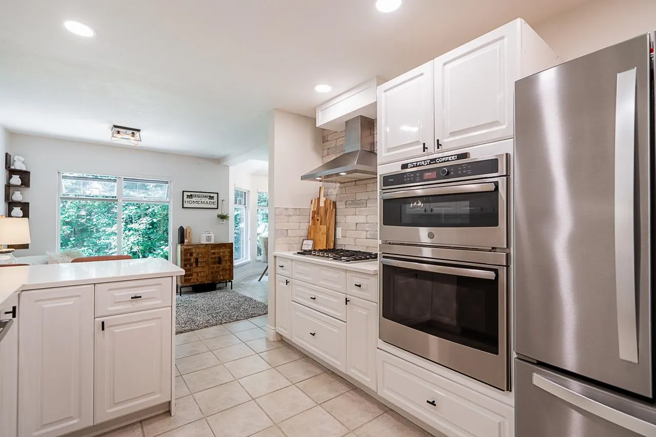 1158 Strathaven Drive