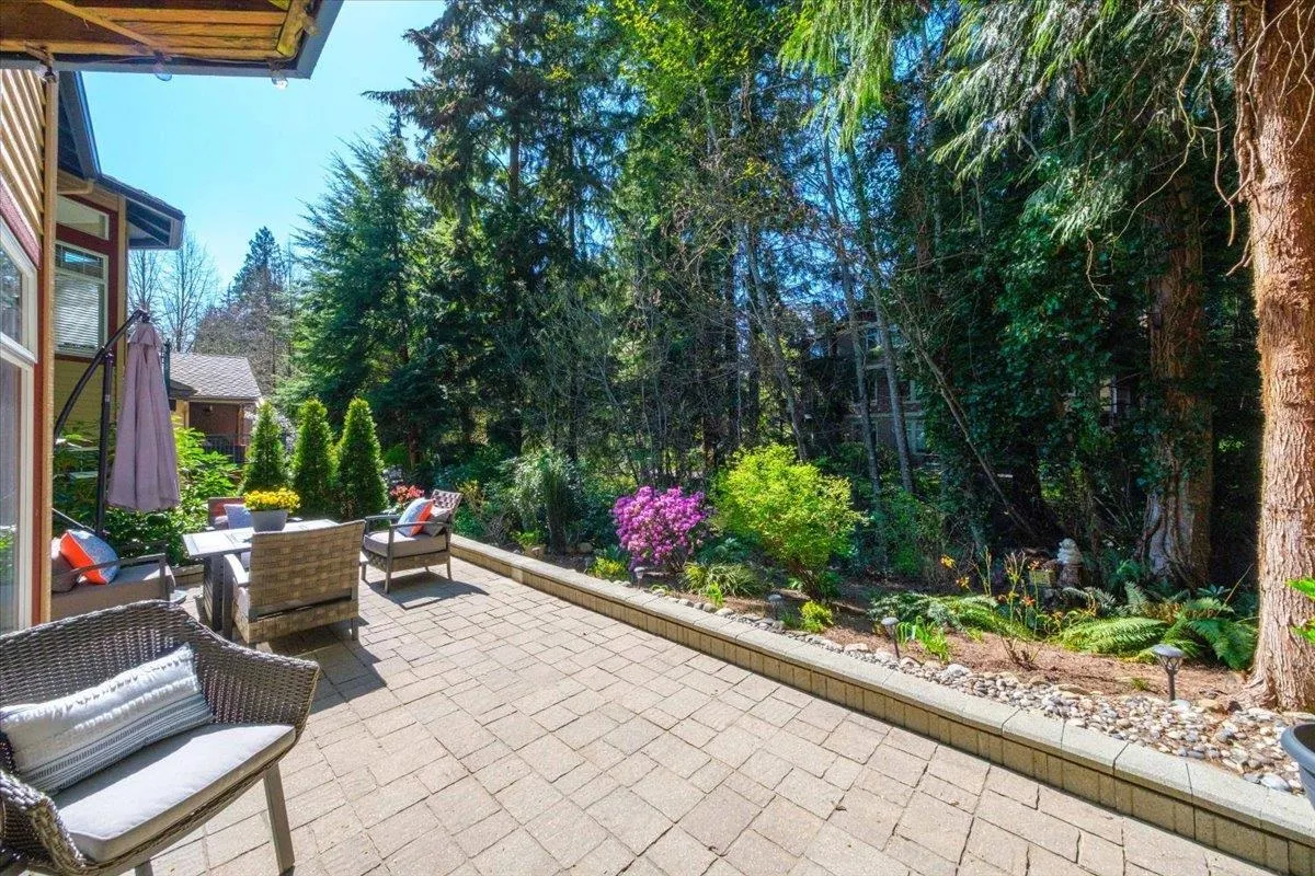 1158 Strathaven Drive