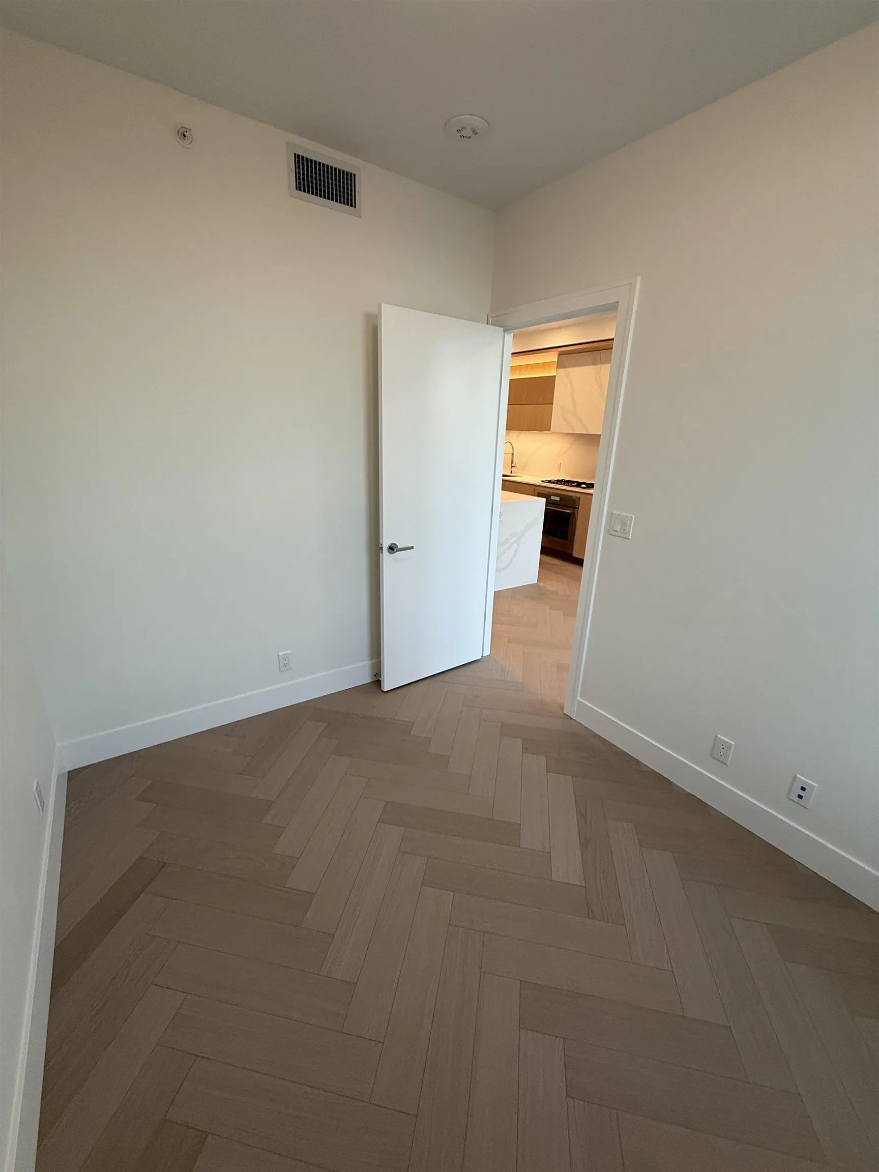 410 1342 Johnston Road