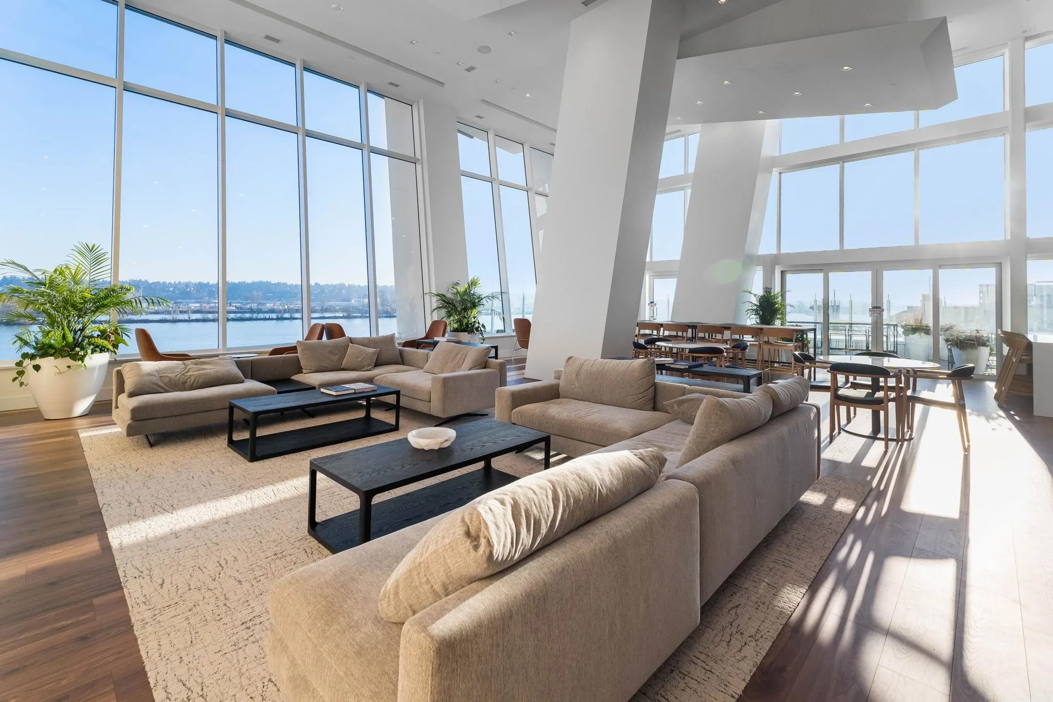 3903 680 Quayside Drive