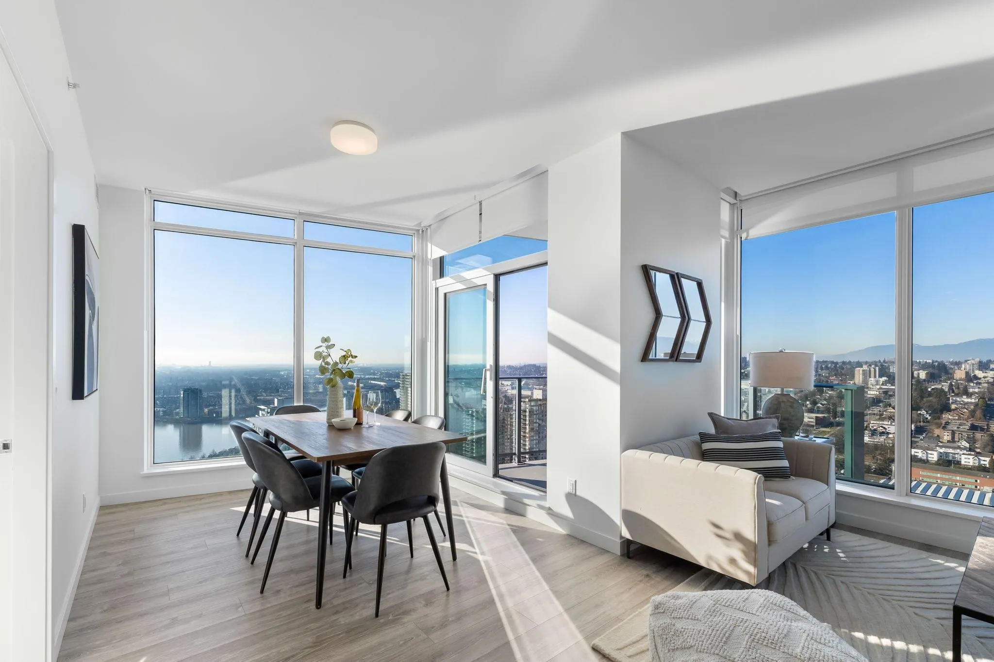 3903 680 Quayside Drive