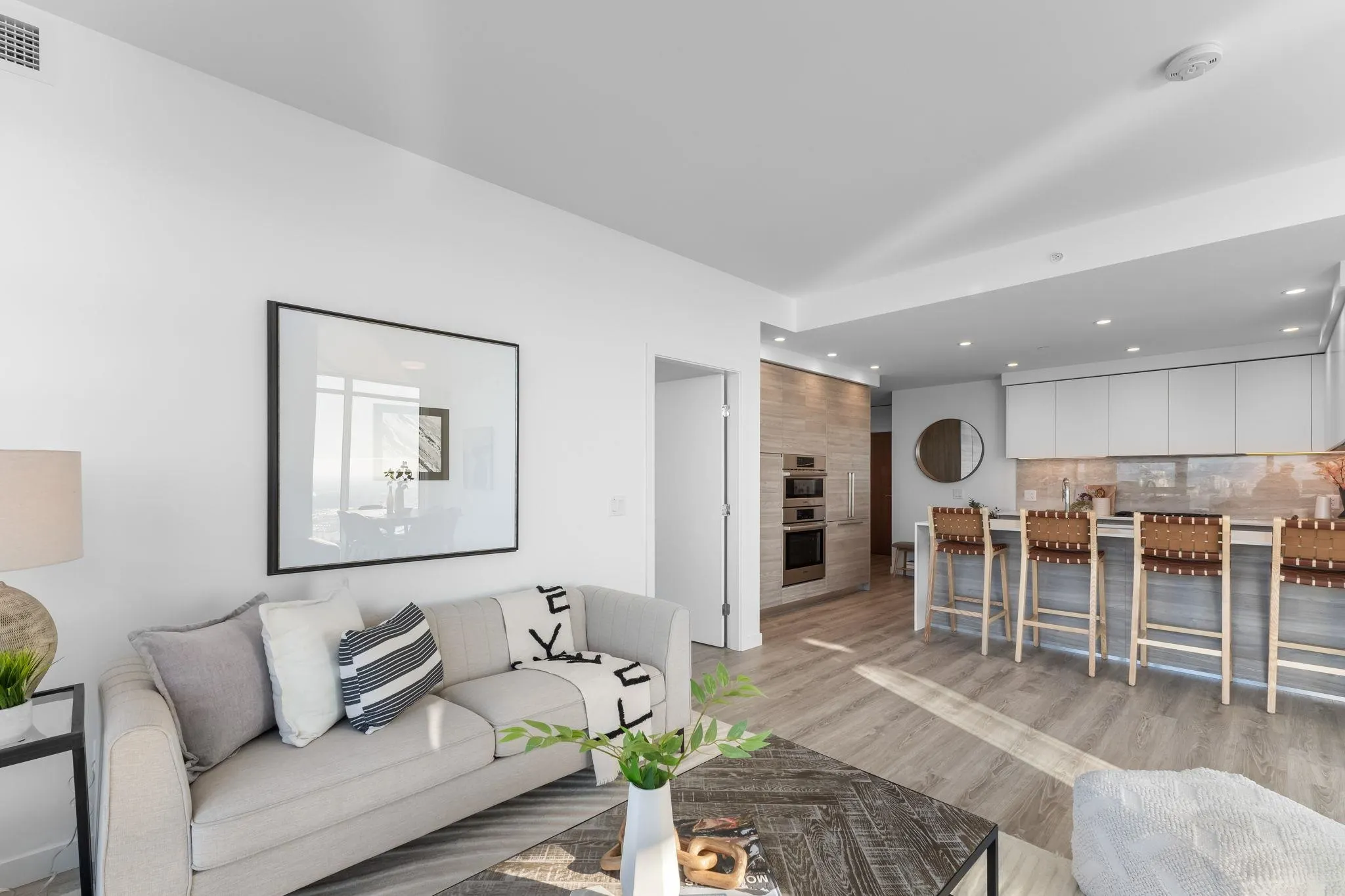 3903 680 Quayside Drive