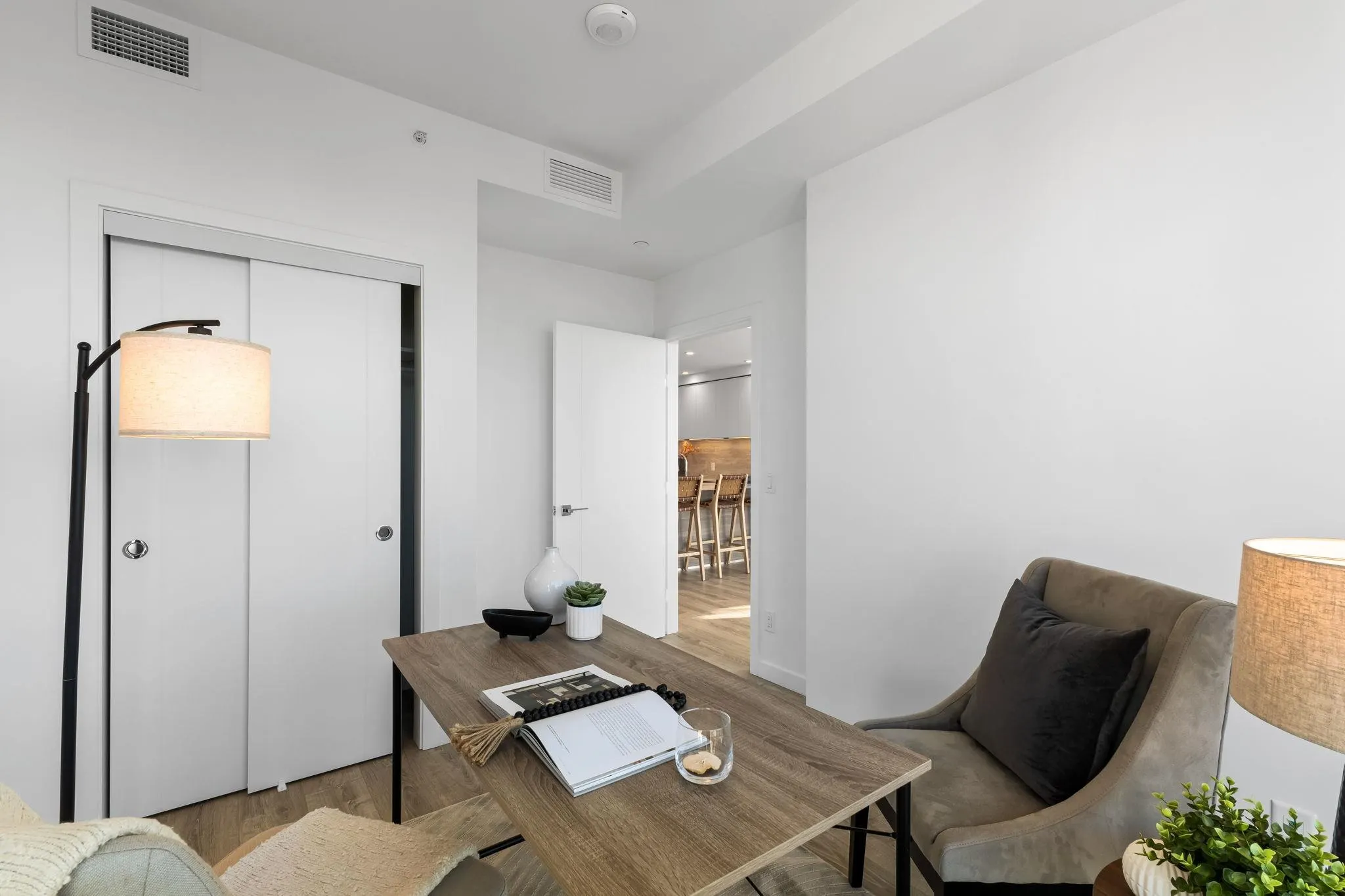 3903 680 Quayside Drive