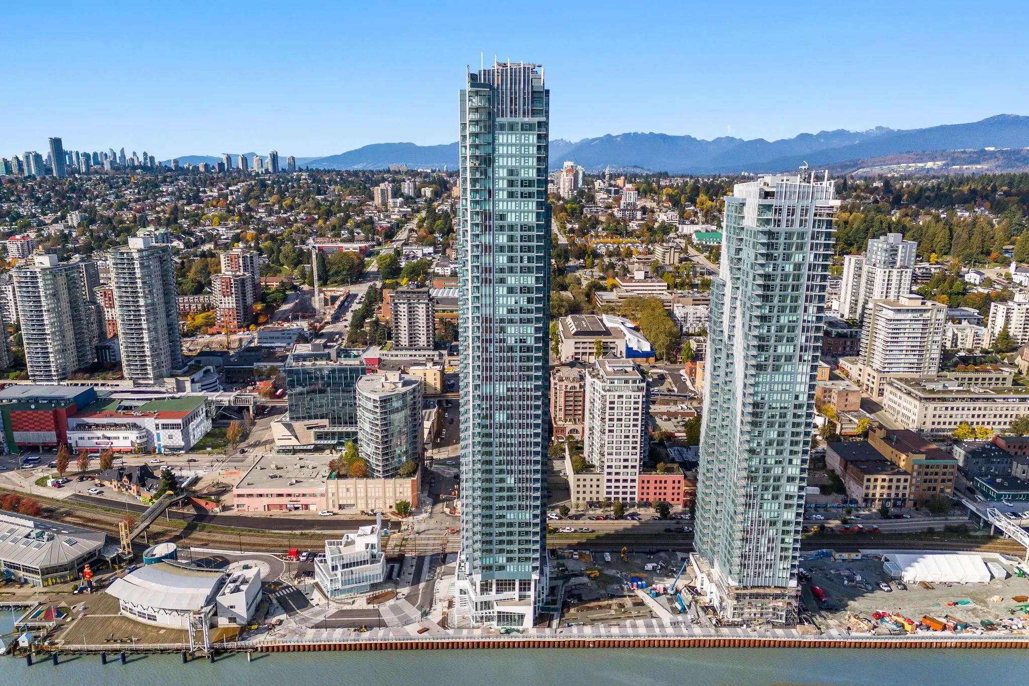 3903 680 Quayside Drive