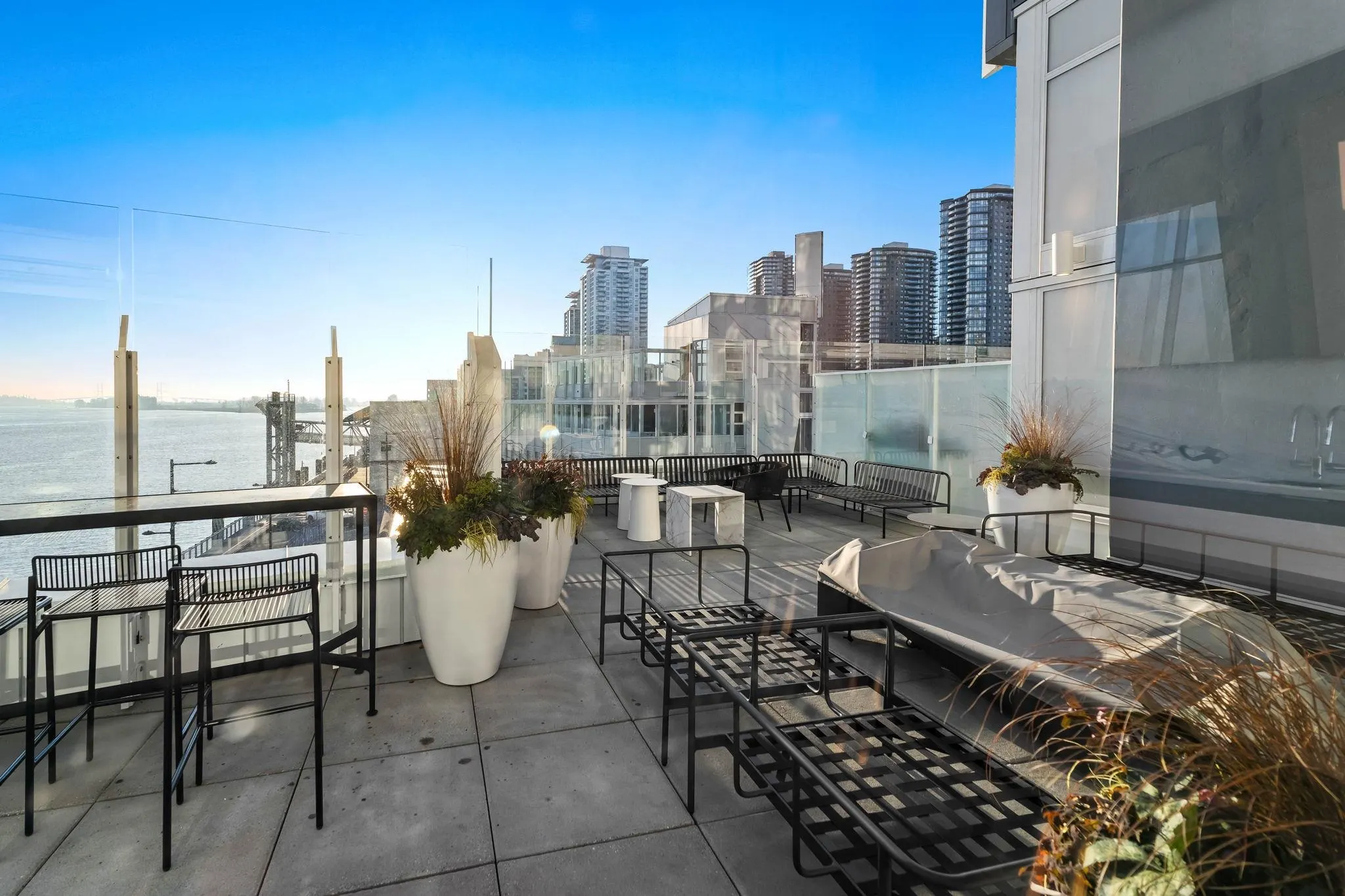 3903 680 Quayside Drive