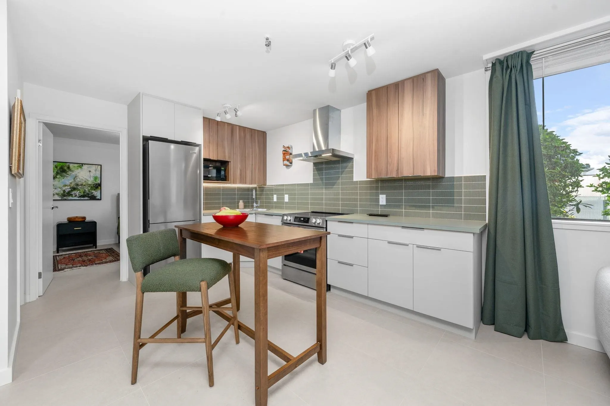 101A 460 14th Street