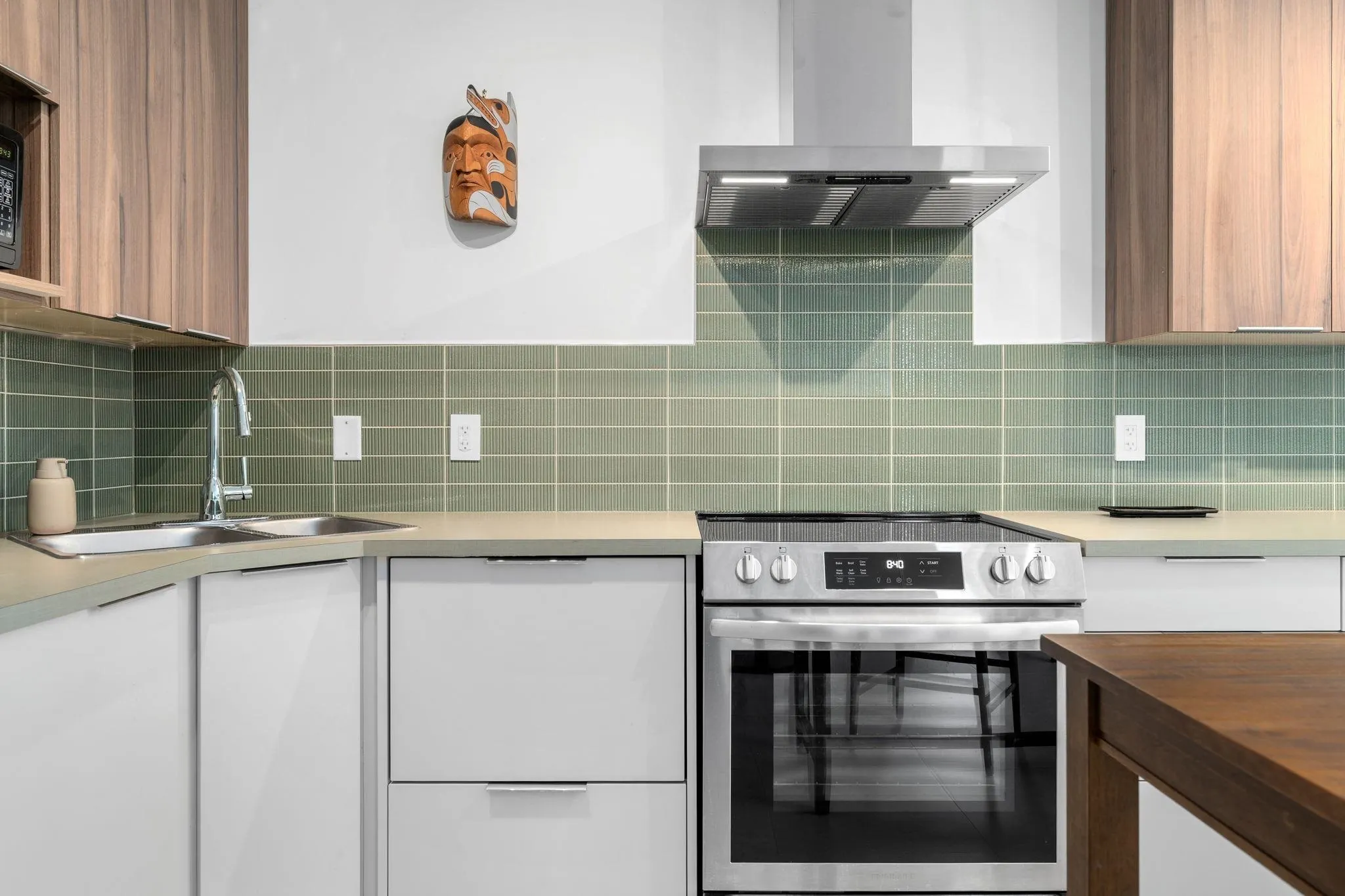 101A 460 14th Street