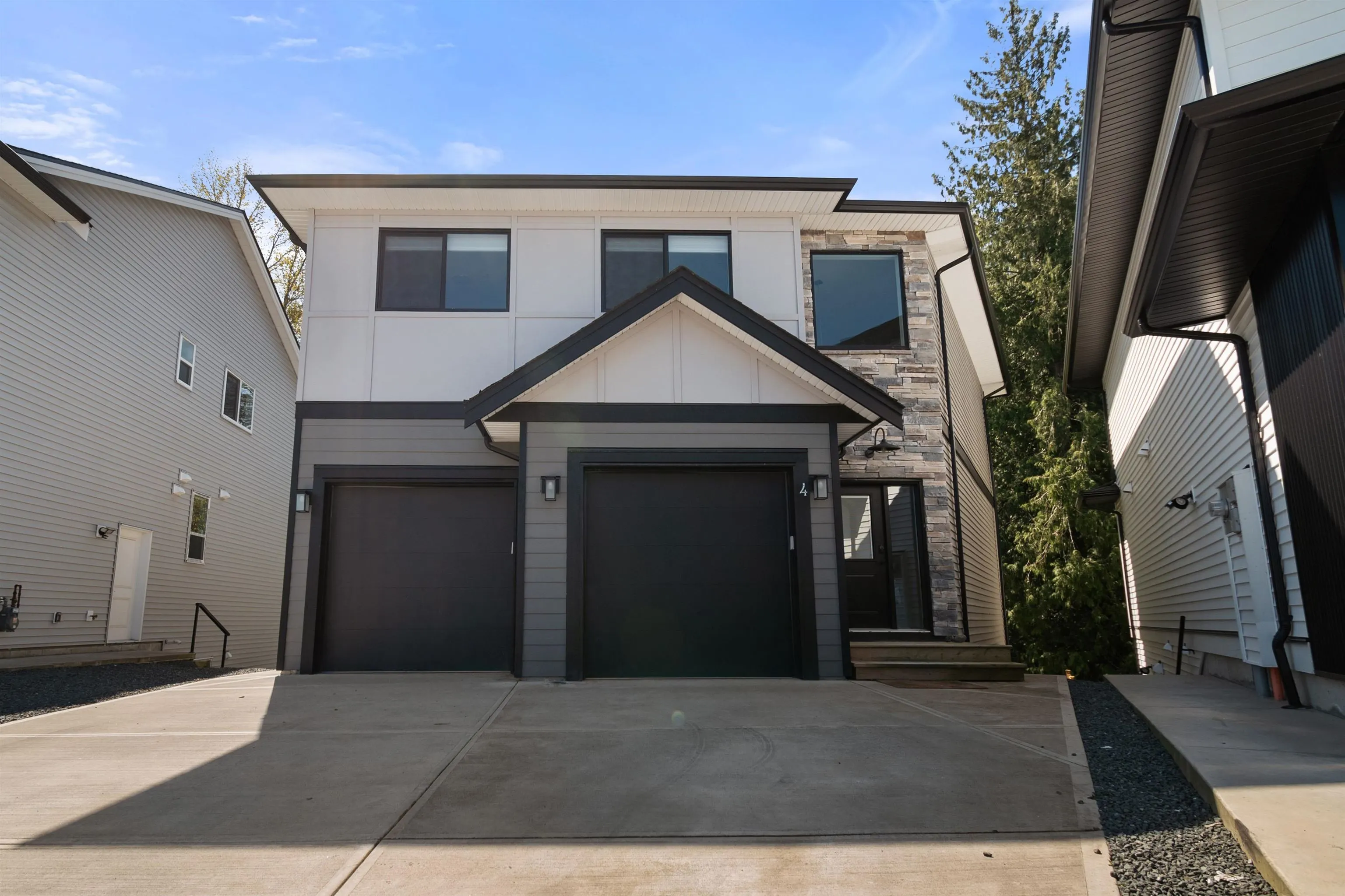 4 46379 Uplands Road